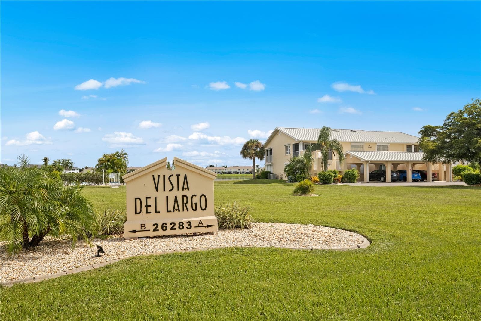Welcome to Vista Del Largo in Deep Creek with Lake and Golf Course Views - 26283 NADIR RD #201, PUNTA GORDA