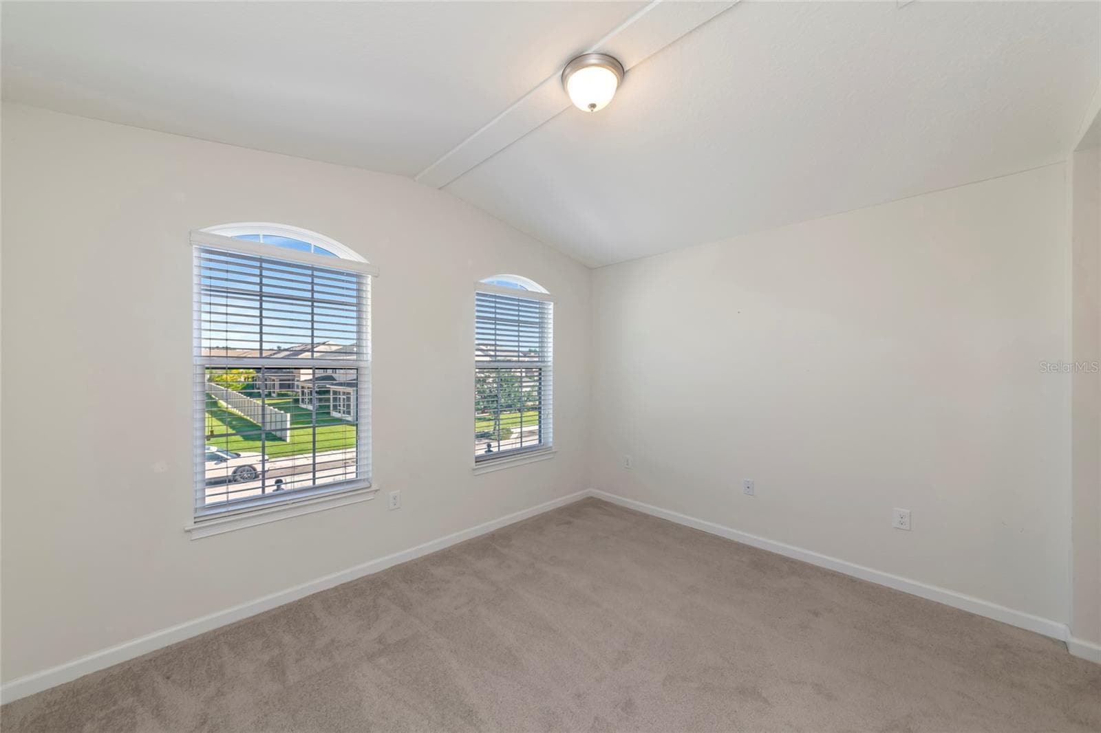 Townhouse at 12121 TRAILHEAD DR, BRADENTON, photo 33 of 97