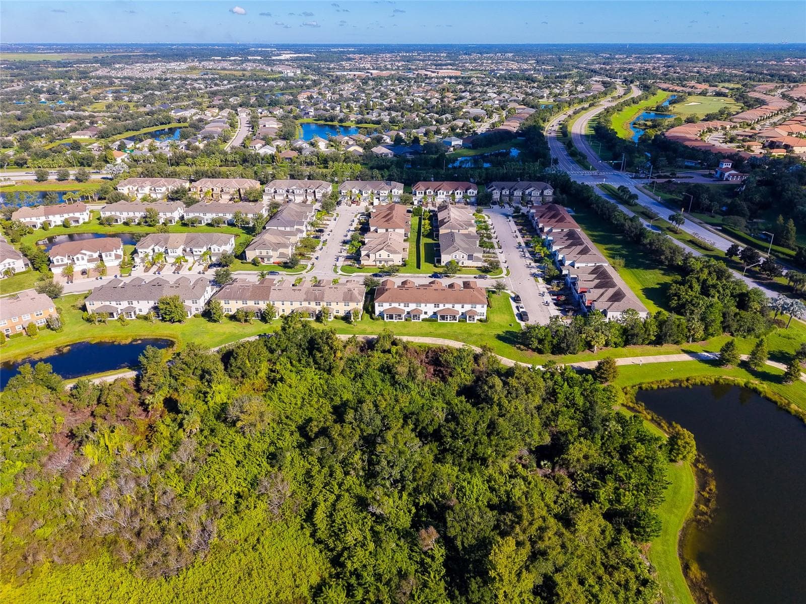 Townhouse at 12121 TRAILHEAD DR, BRADENTON, photo 56 of 97