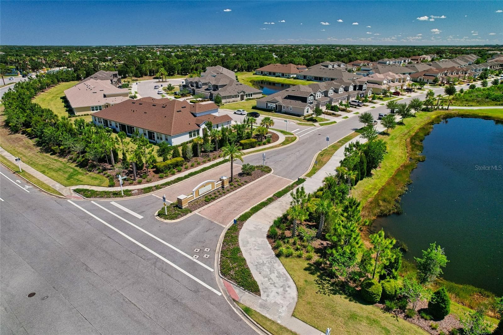 Townhouse at 12121 TRAILHEAD DR, BRADENTON, photo 64 of 97