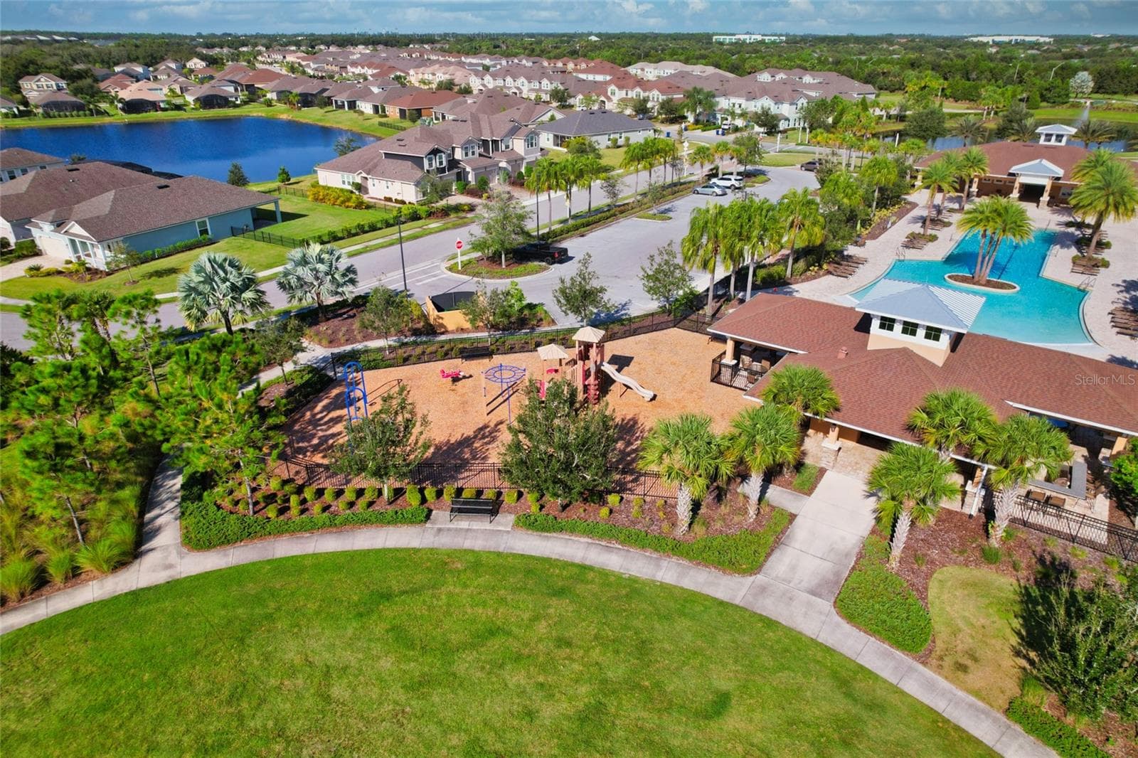 Townhouse at 12121 TRAILHEAD DR, BRADENTON, photo 67 of 97