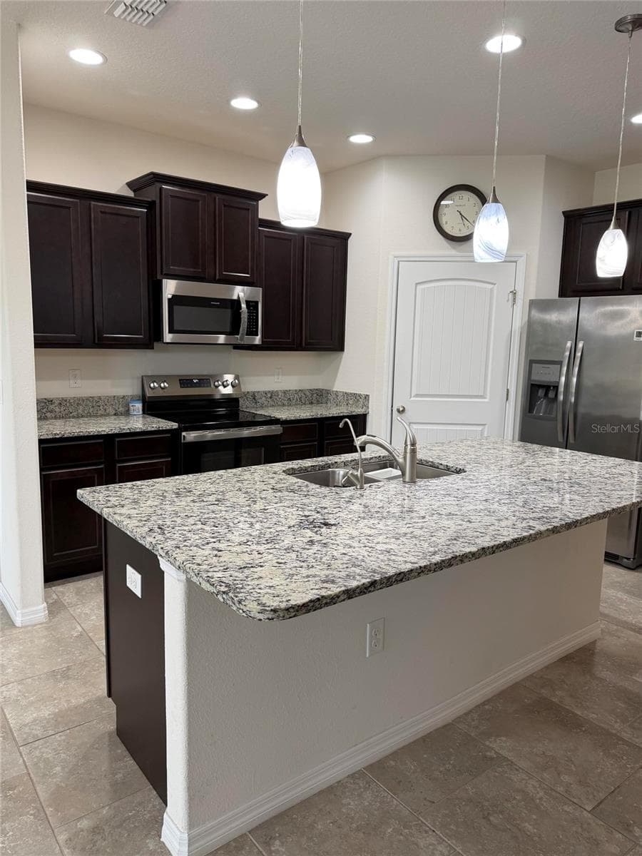 Single Family Residence at 168 WATERSIDE CIR, WINTER HAVEN, photo 18 of 28