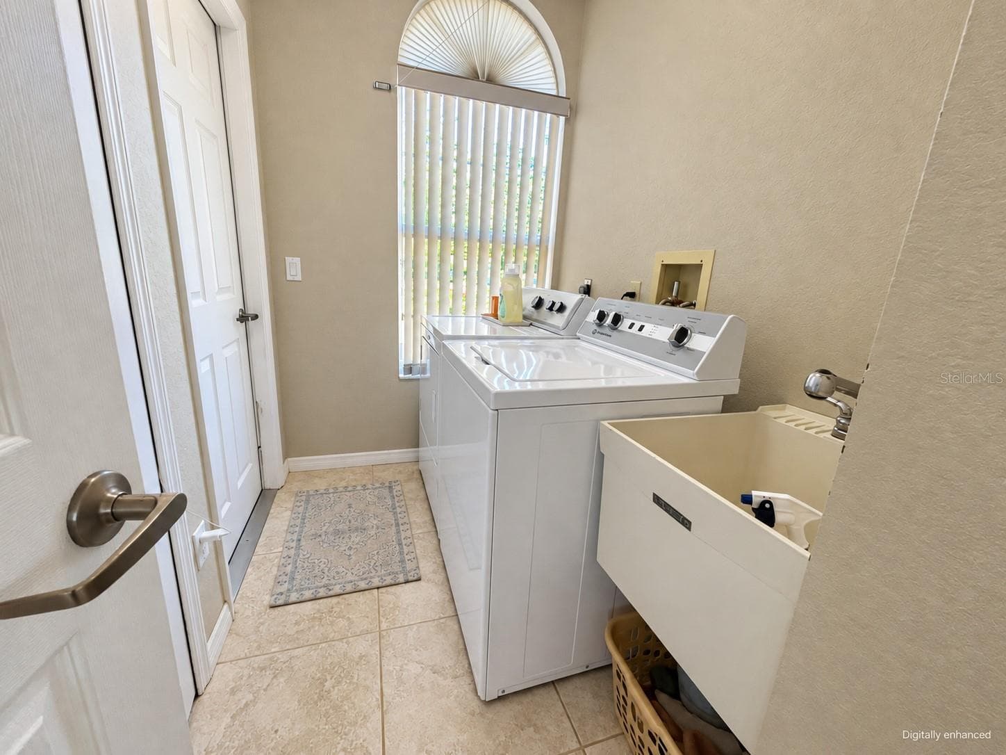 Single Family Residence at 393 VISTA WOOD DR, VENICE, photo 52 of 59