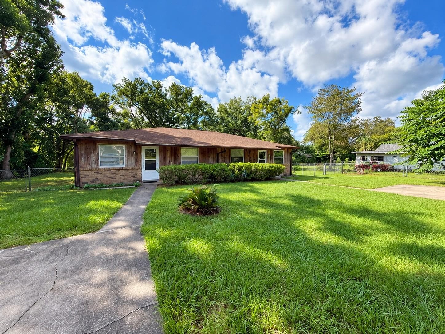 Duplex at 940/942 NE 20TH ST, OCALA, photo 2 of 15