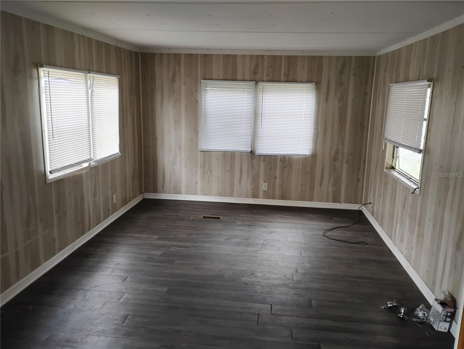 Mobile Home at 6884 NE 5TH ST, OCALA, photo 5 of 11