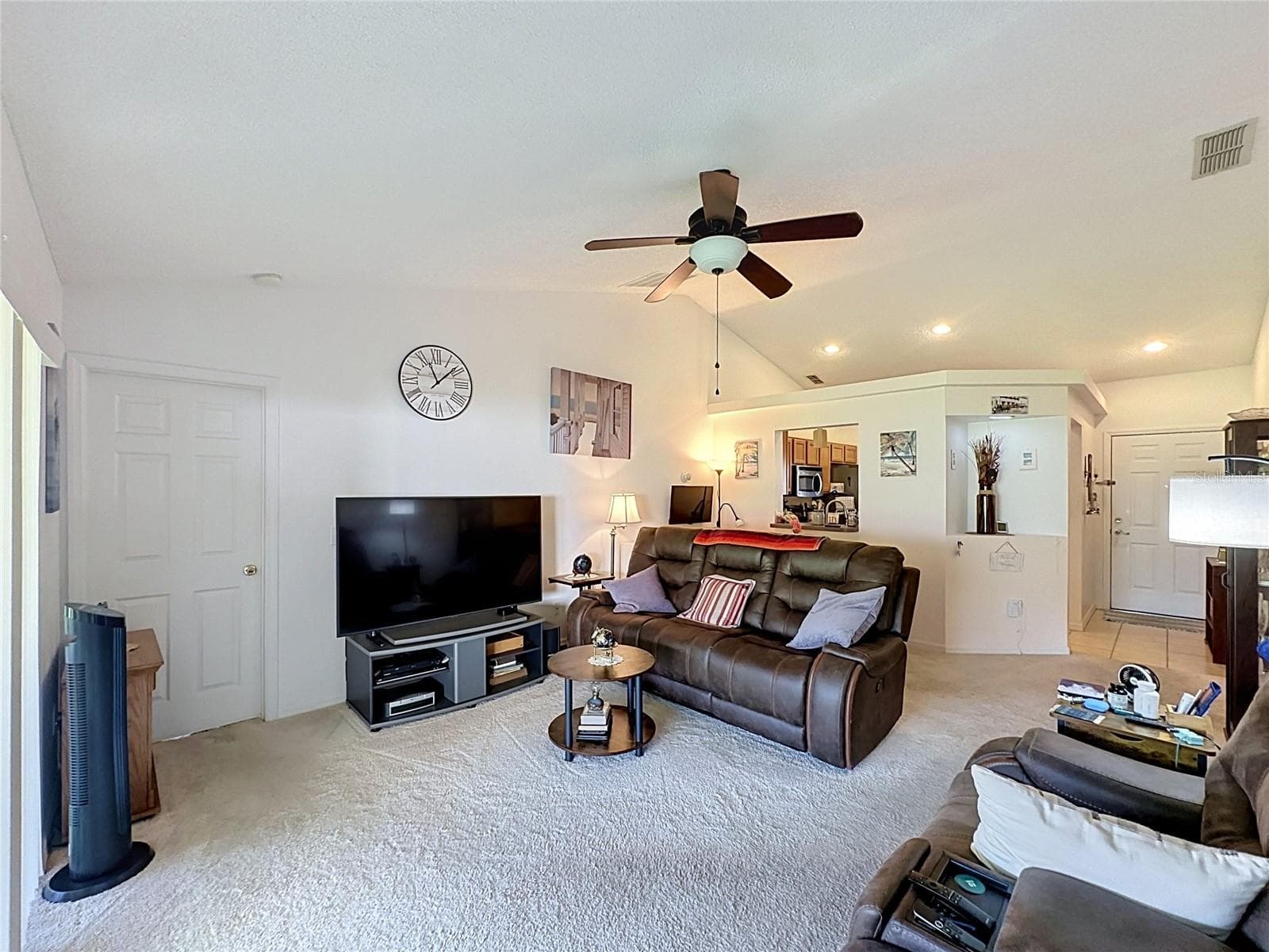Single Family Residence at 100 HALSTEAD DR, DAVENPORT, photo 15 of 53