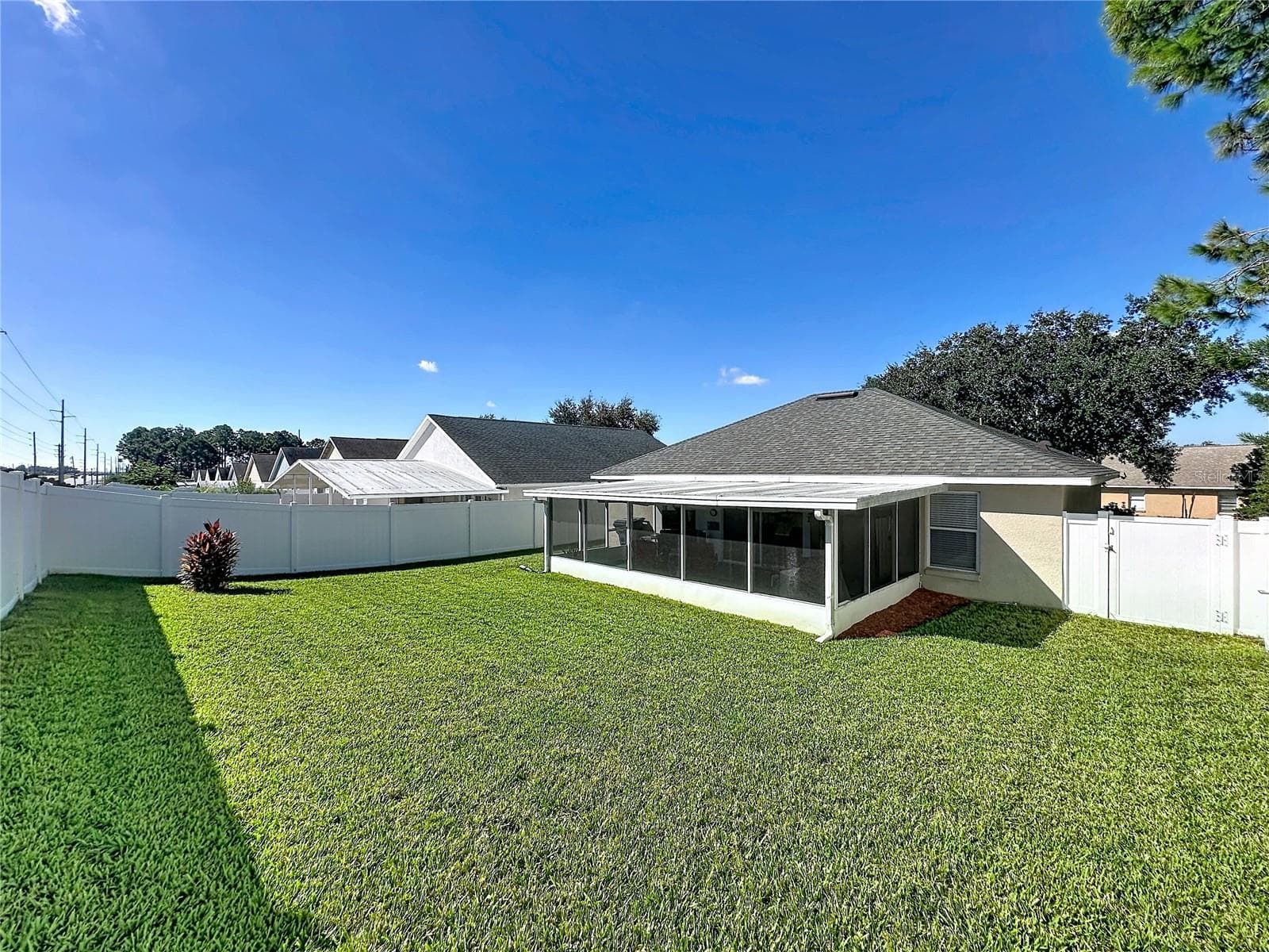 Single Family Residence at 100 HALSTEAD DR, DAVENPORT, photo 24 of 53