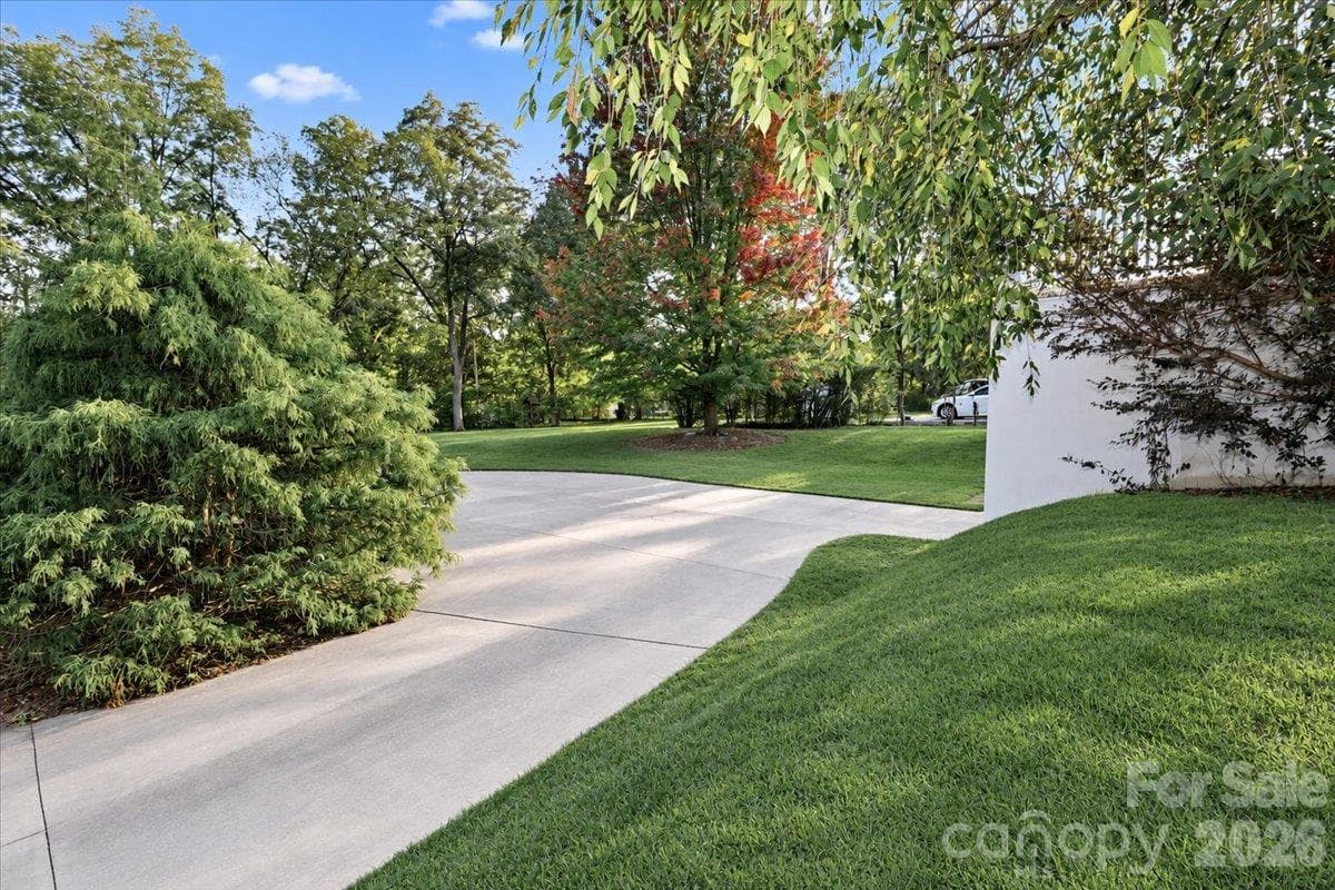 Circle Drive - 403 W Front Street, Statesville