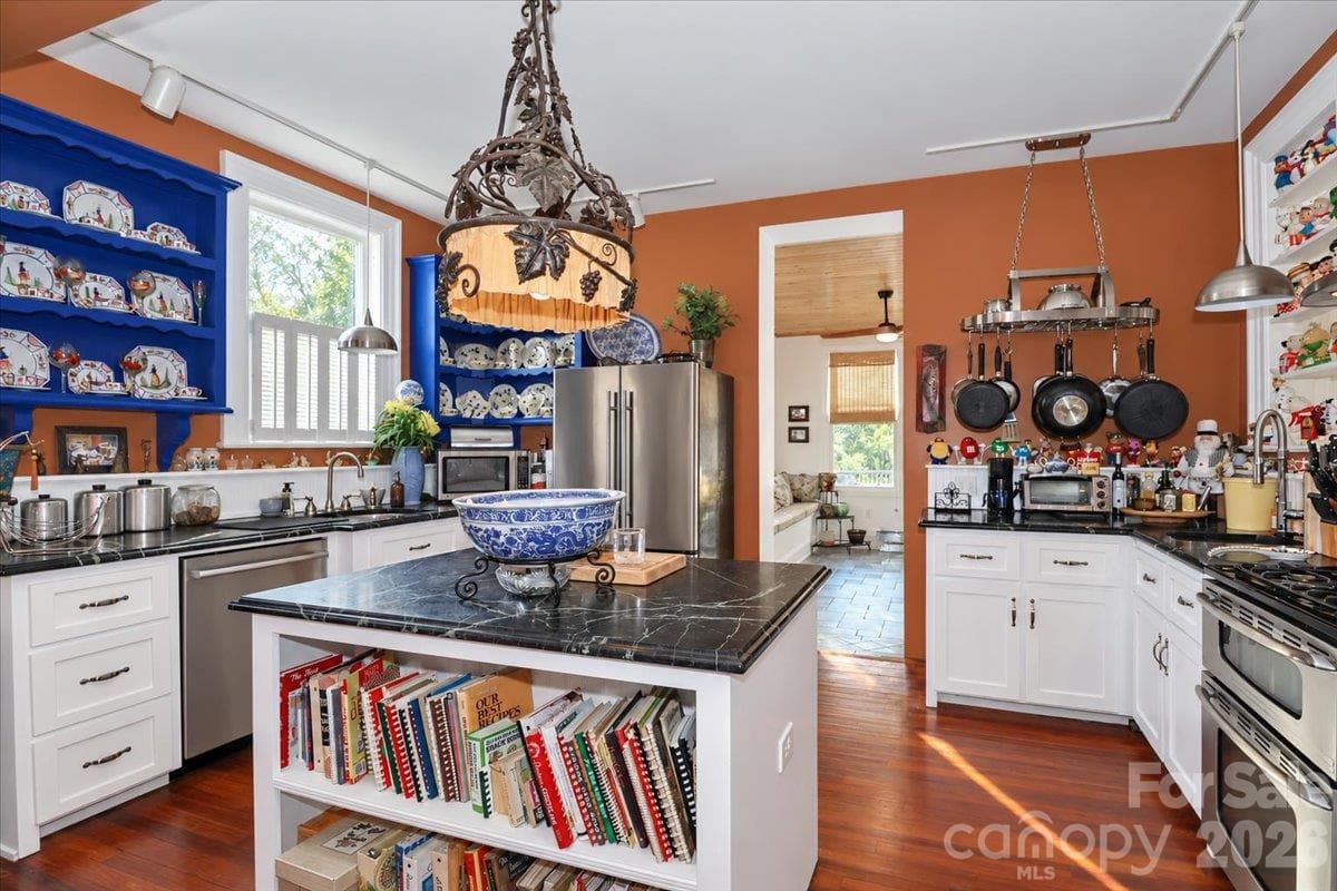 Kitchen - 403 W Front Street, Statesville