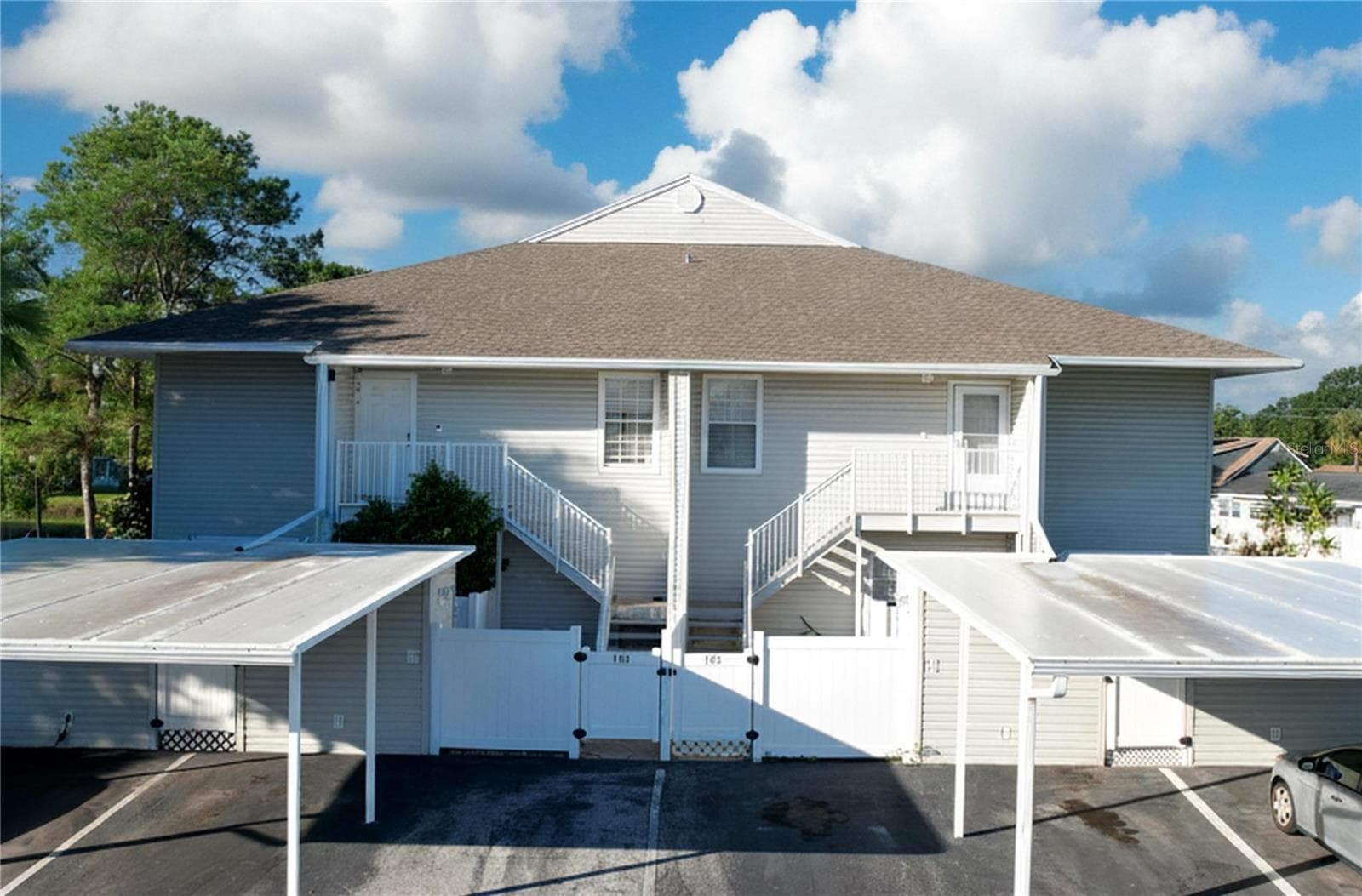 Condominium at 8350 SAVANNAH TRACE CIR #102, TAMPA, photo 2 of 105
