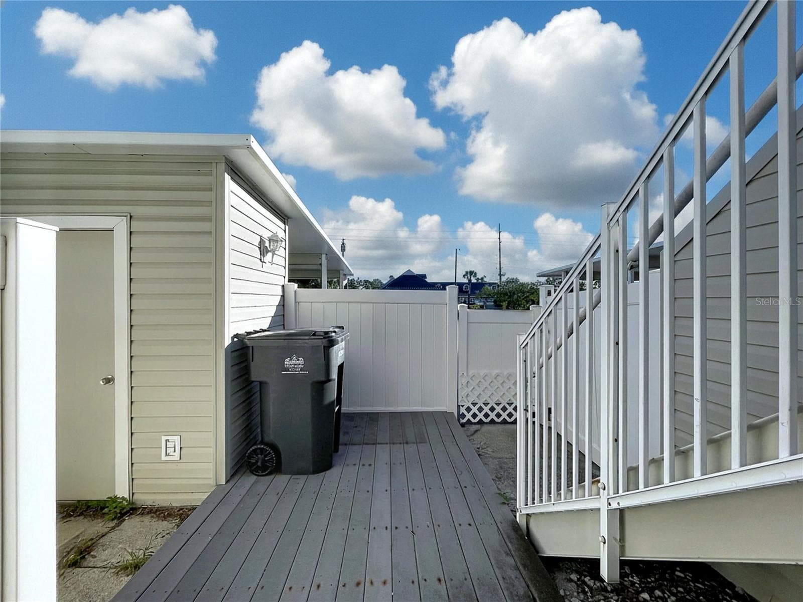 Condominium at 8350 SAVANNAH TRACE CIR #102, TAMPA, photo 11 of 105