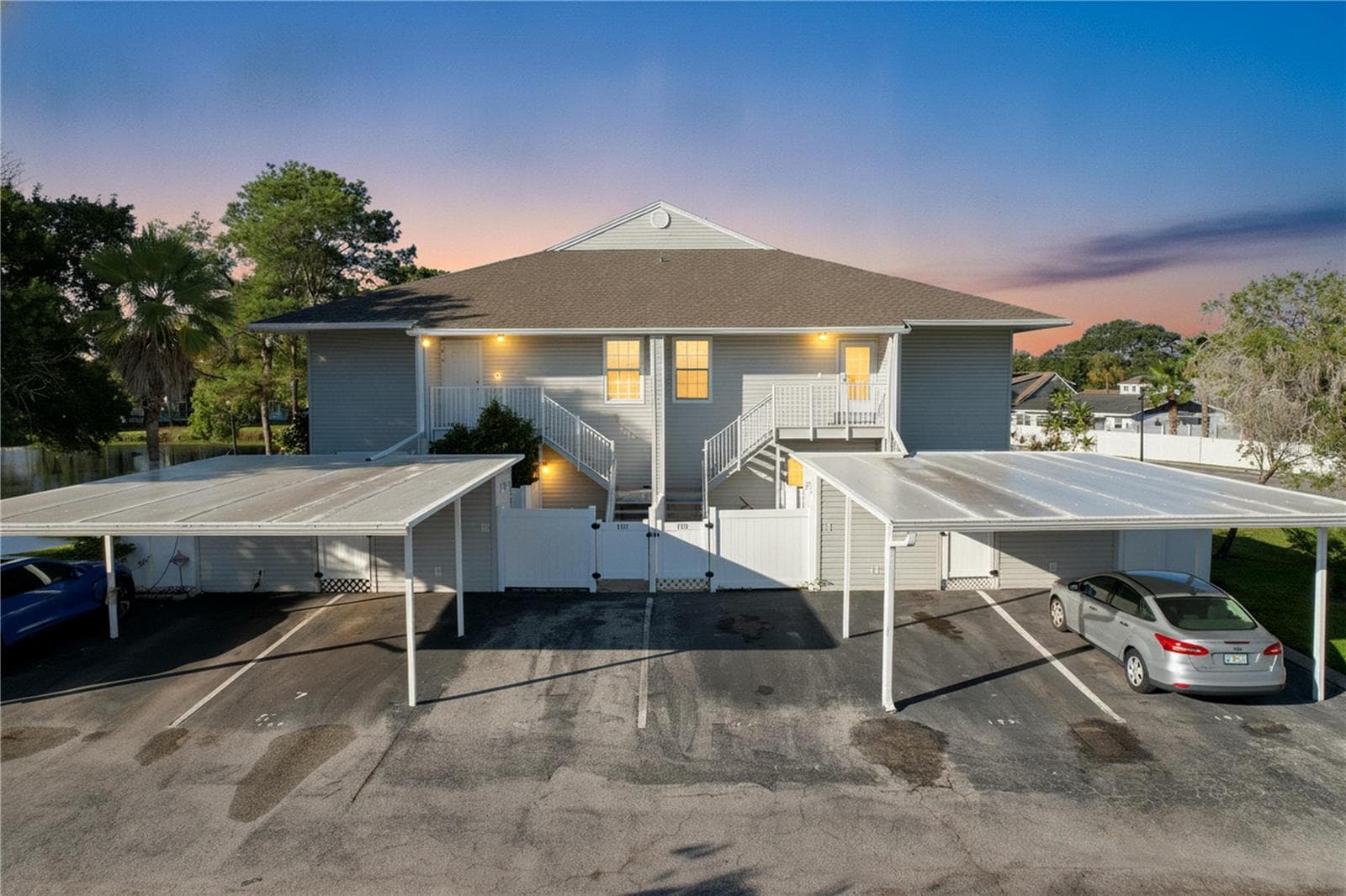 Condominium at 8350 SAVANNAH TRACE CIR #102, TAMPA, photo 18 of 105