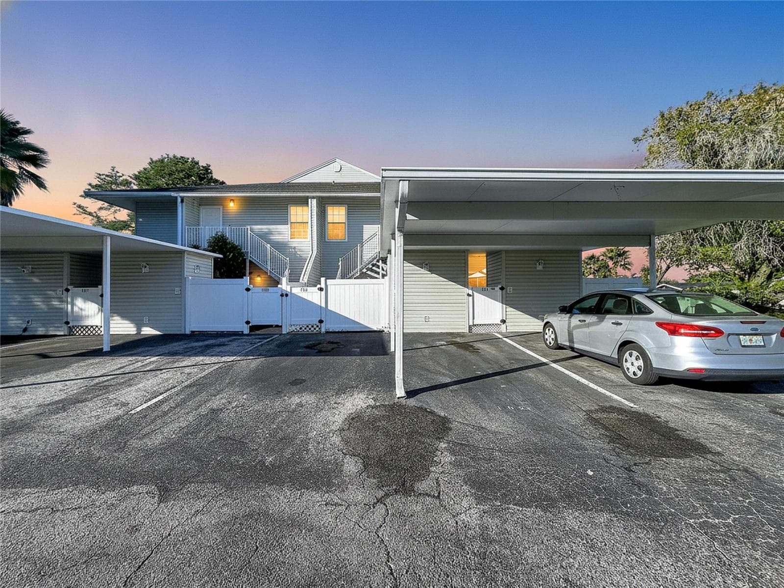 Condominium at 8350 SAVANNAH TRACE CIR #102, TAMPA, photo 23 of 105