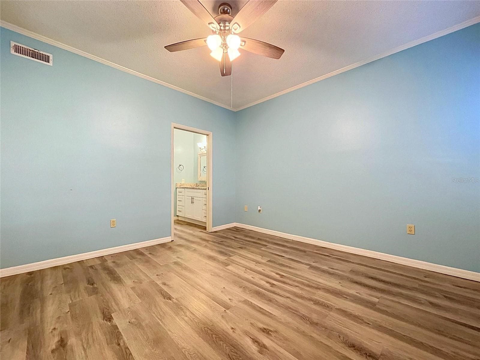 Condominium at 8350 SAVANNAH TRACE CIR #102, TAMPA, photo 57 of 105
