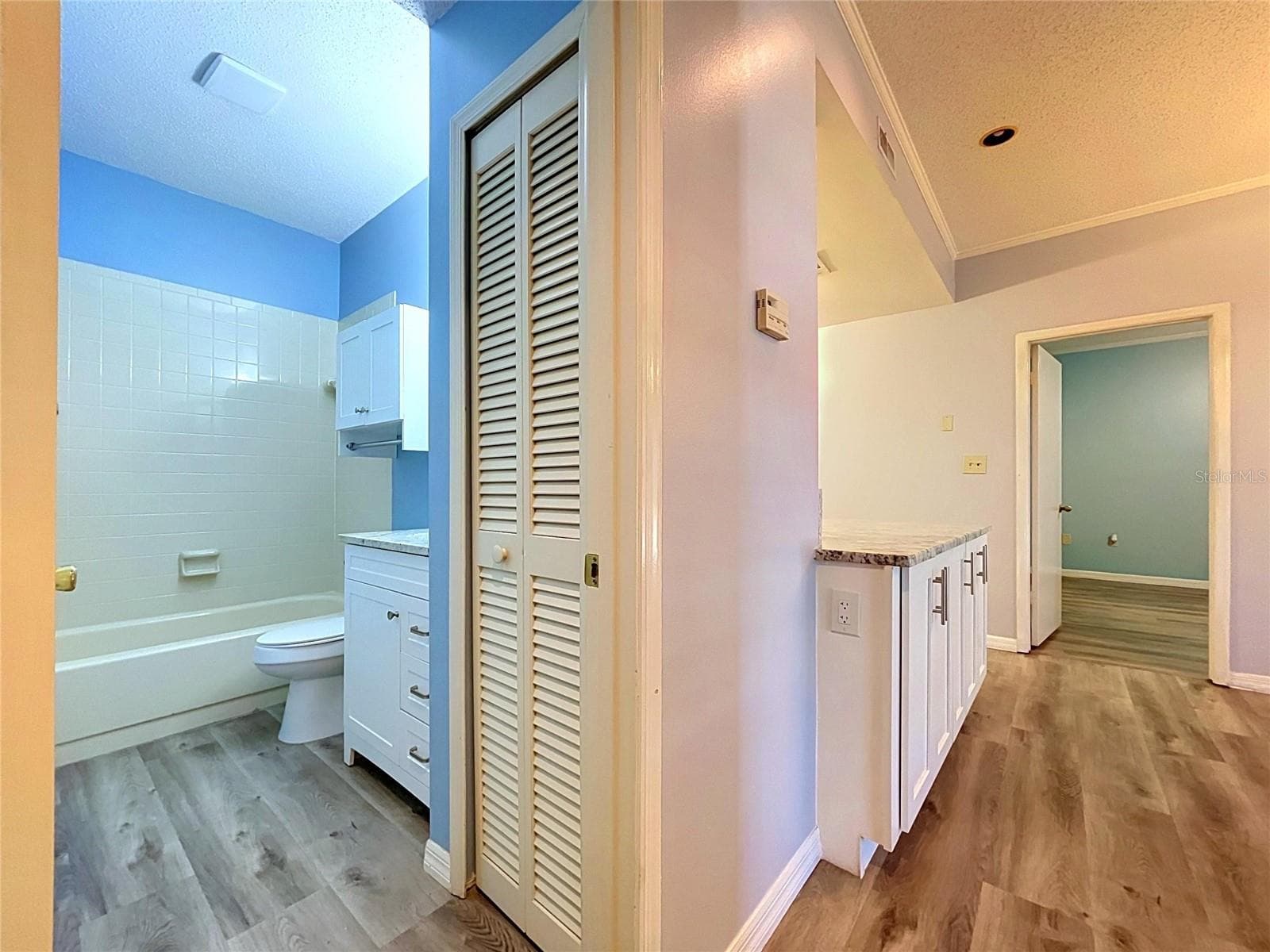 Condominium at 8350 SAVANNAH TRACE CIR #102, TAMPA, photo 62 of 105
