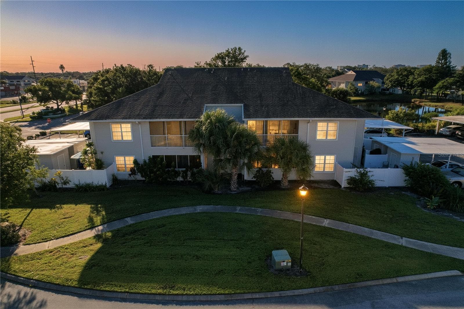 Condominium at 8350 SAVANNAH TRACE CIR #102, TAMPA, photo 76 of 105