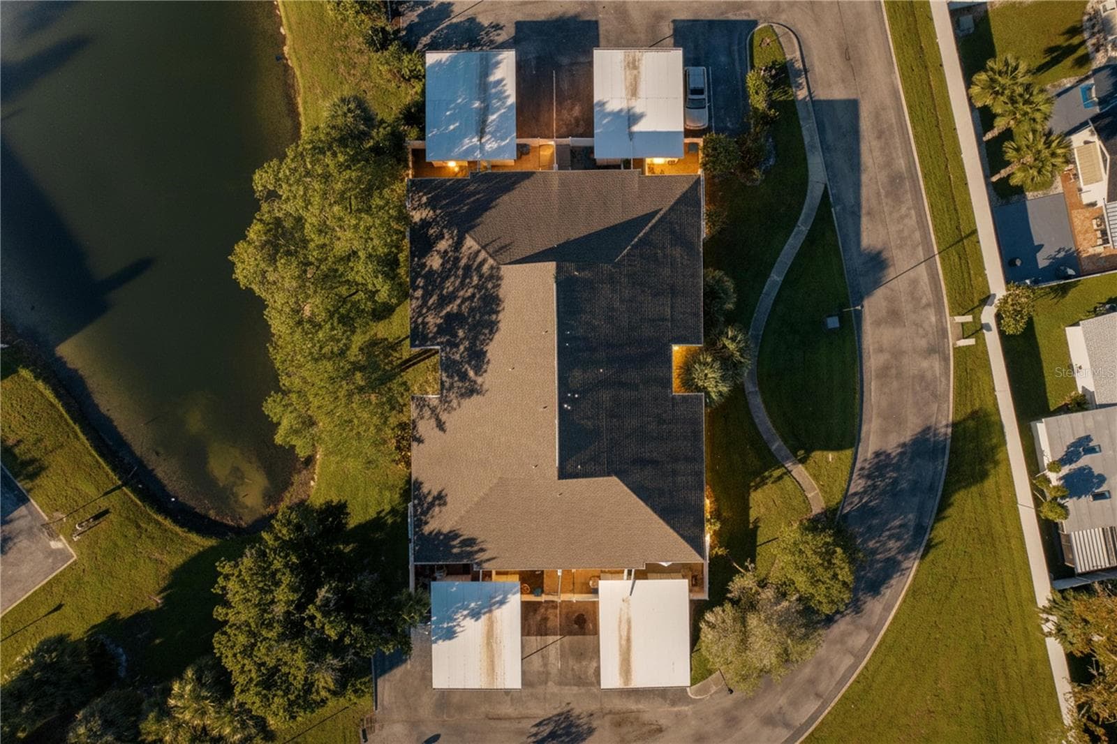 Condominium at 8350 SAVANNAH TRACE CIR #102, TAMPA, photo 80 of 105