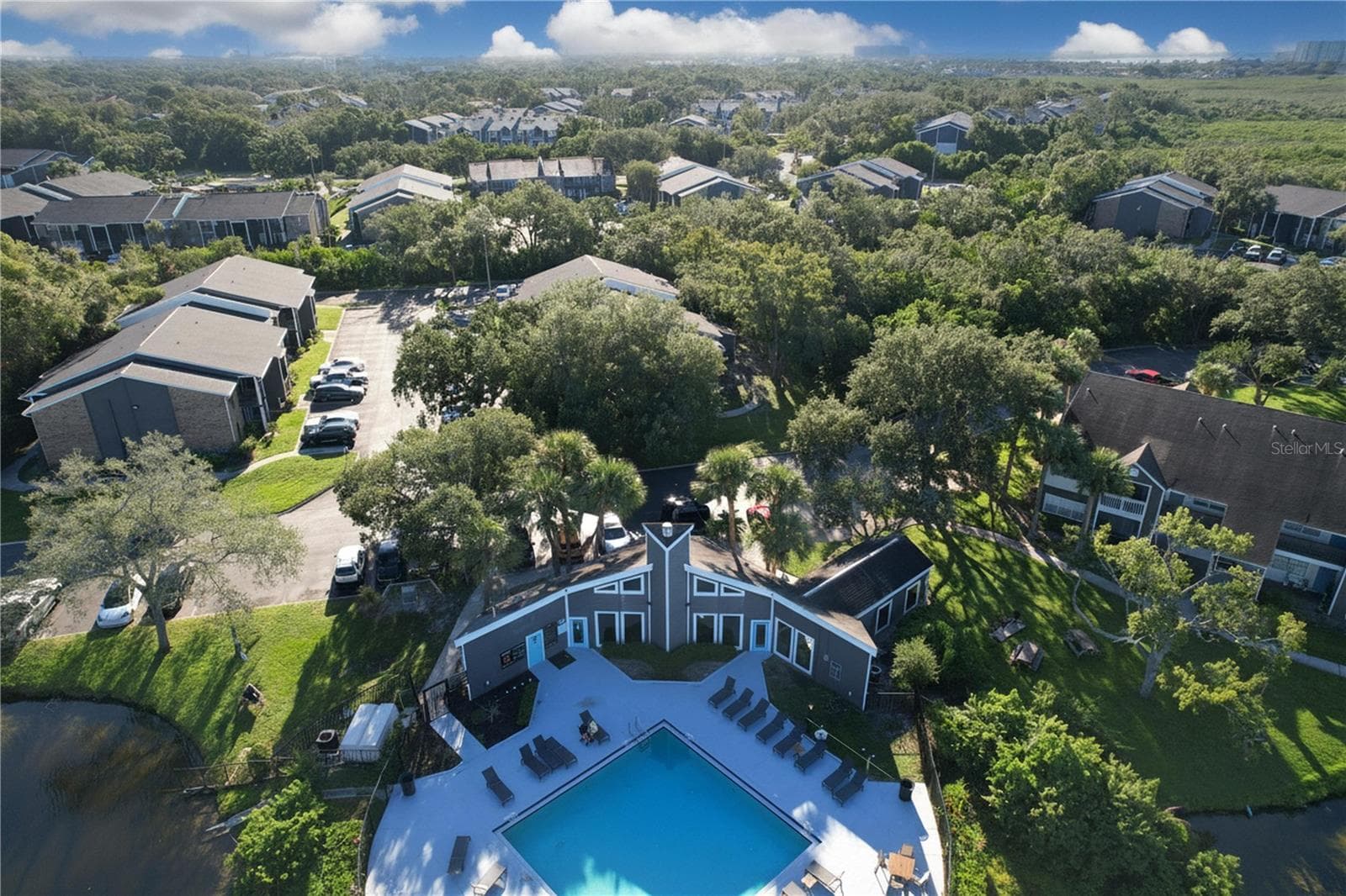 Condominium at 8350 SAVANNAH TRACE CIR #102, TAMPA, photo 88 of 105