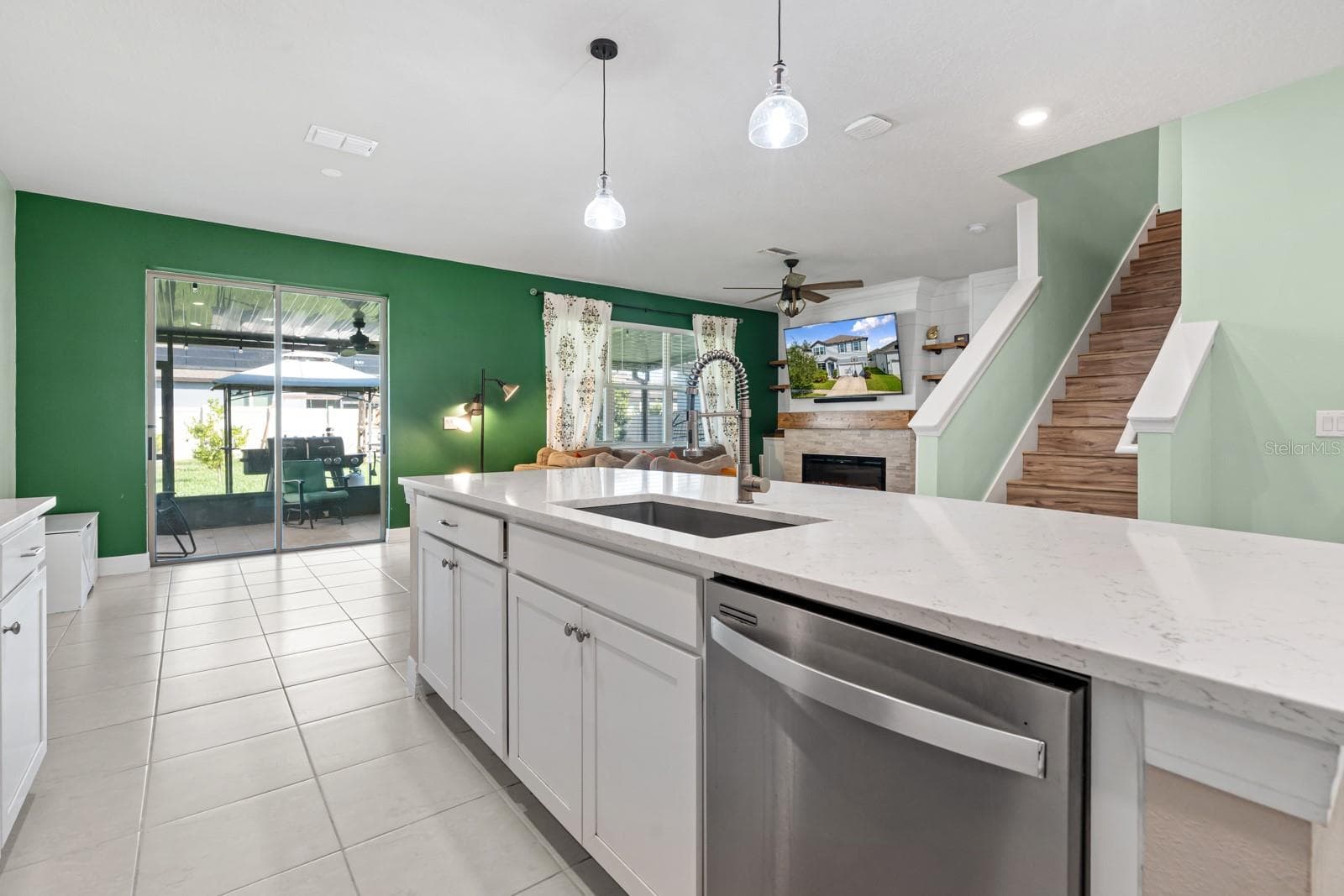 Single Family Residence at 10316 WINE PRESS AVE, RIVERVIEW, photo 6 of 58