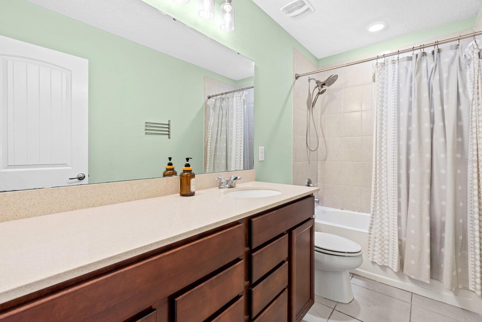 Single Family Residence at 10316 WINE PRESS AVE, RIVERVIEW, photo 29 of 58