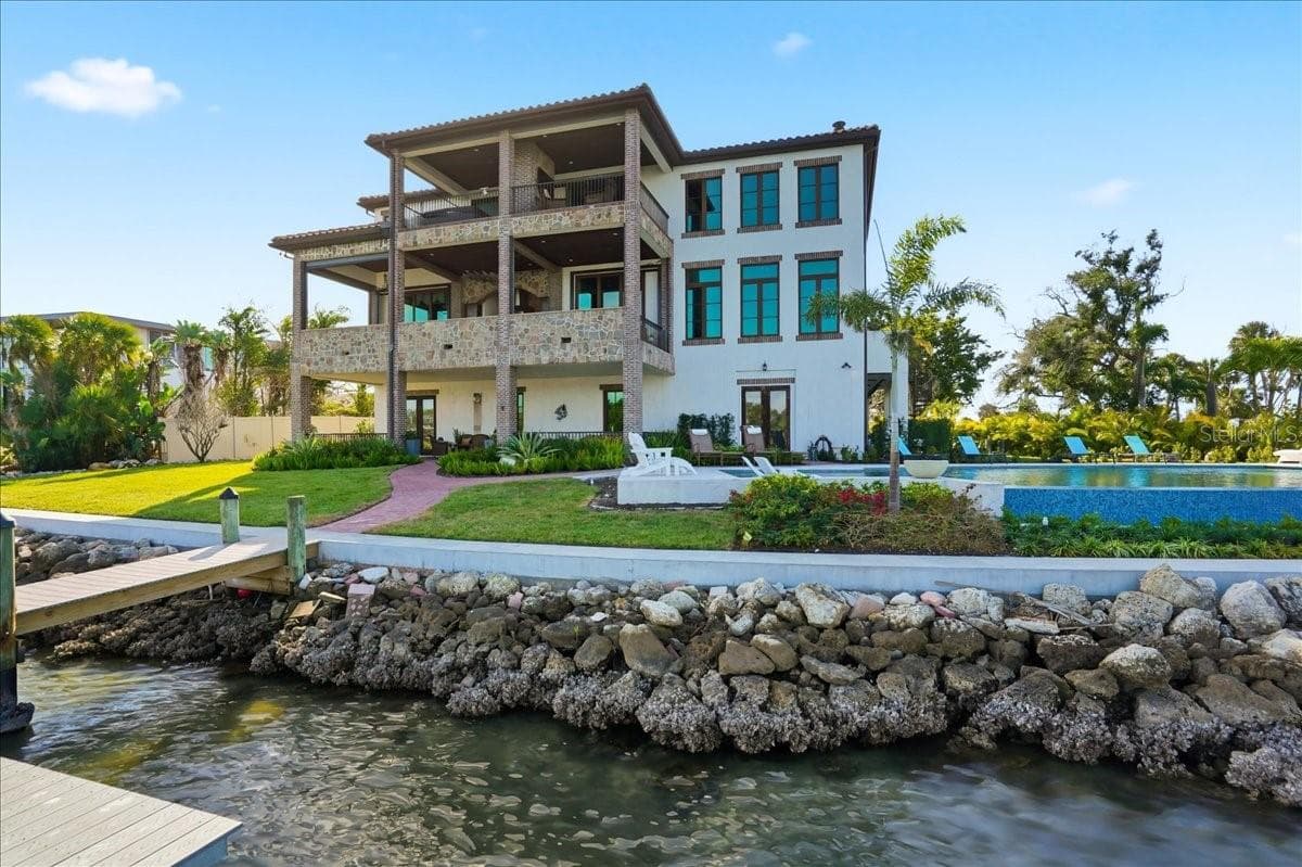 Single Family Residence at 315 S SHORE DR, SARASOTA, photo 5 of 63