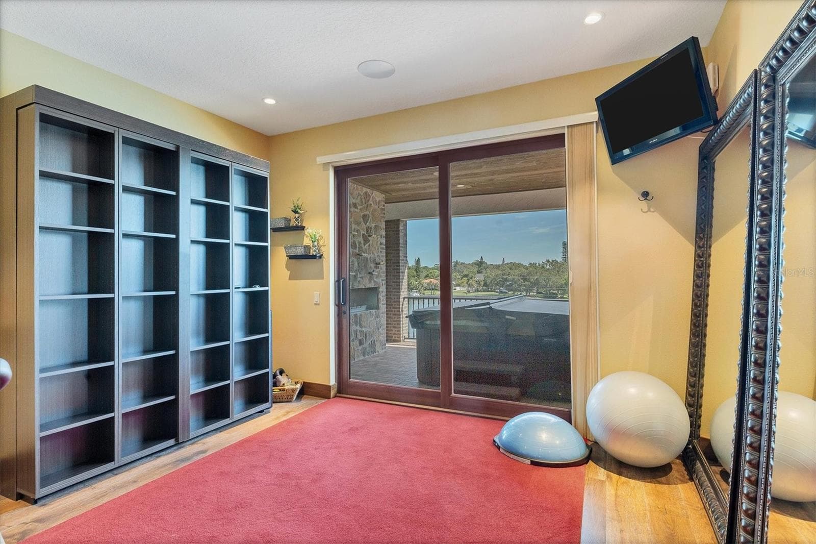 Single Family Residence at 315 S SHORE DR, SARASOTA, photo 41 of 63