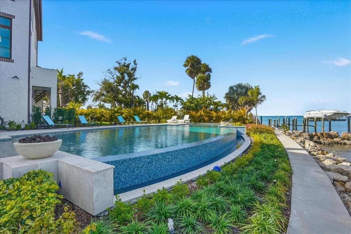 Single Family Residence at 315 S SHORE DR, SARASOTA, photo 52 of 63