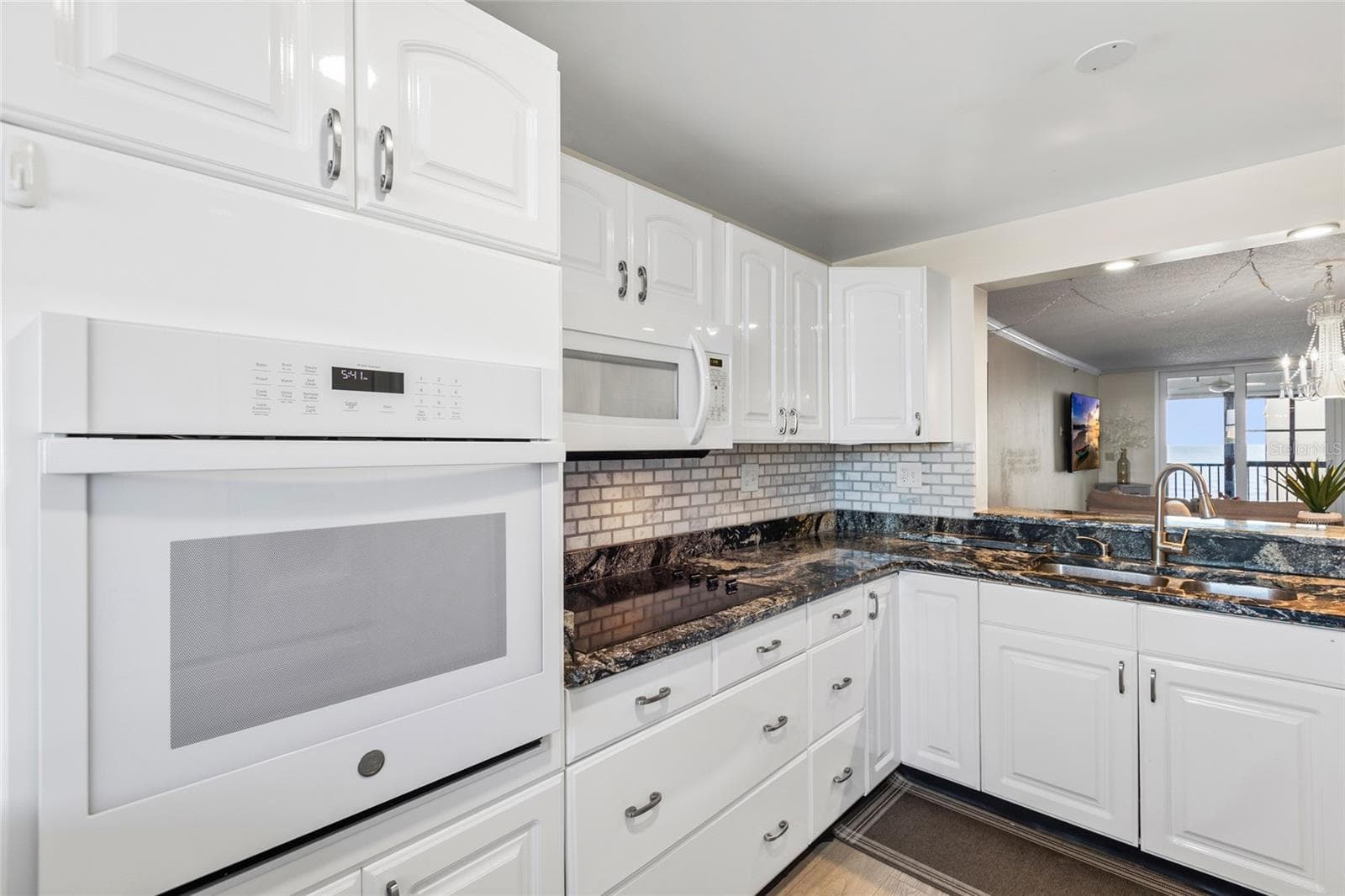 Kitchen - 14900 GULF BLVD #204, MADEIRA BEACH