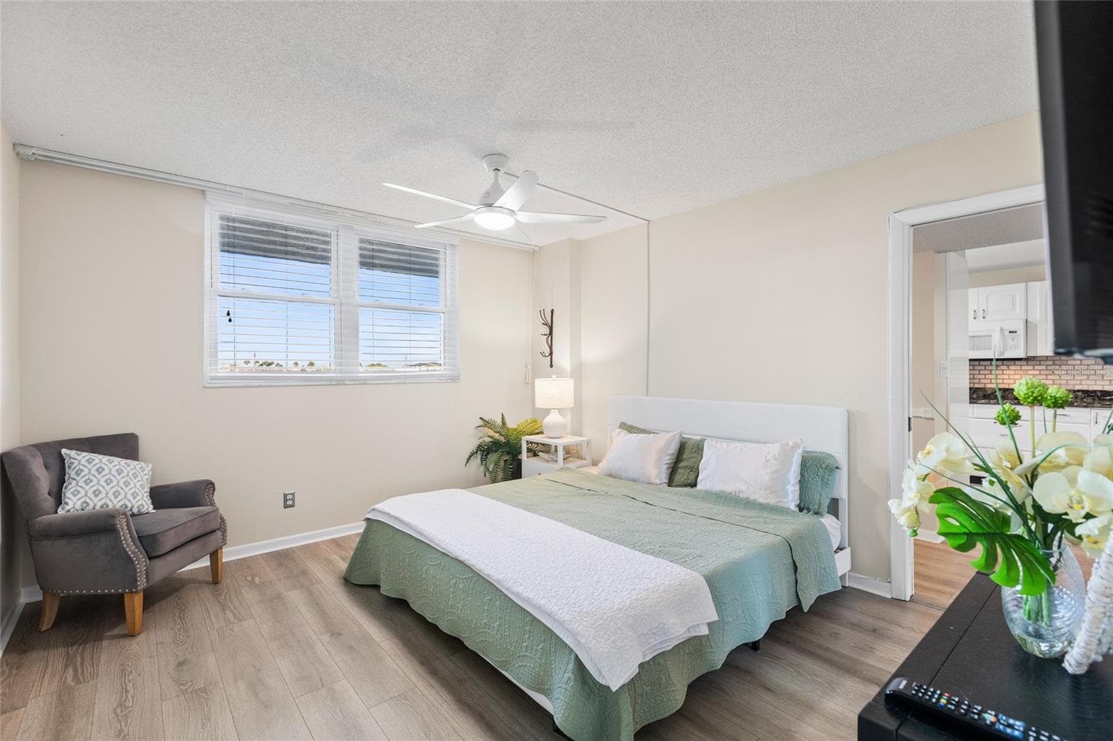 Guest Bedroom - 14900 GULF BLVD #204, MADEIRA BEACH