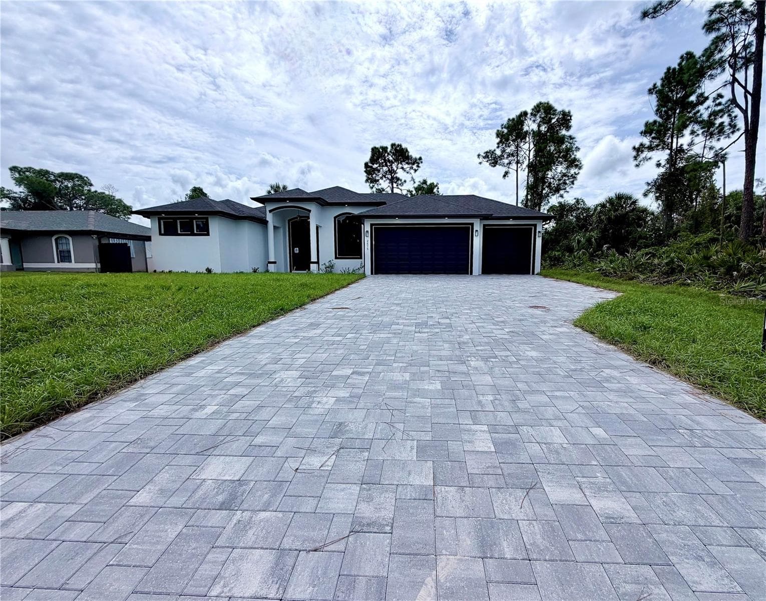 Welcome HOME - 2675 YACOLT AVE, NORTH PORT