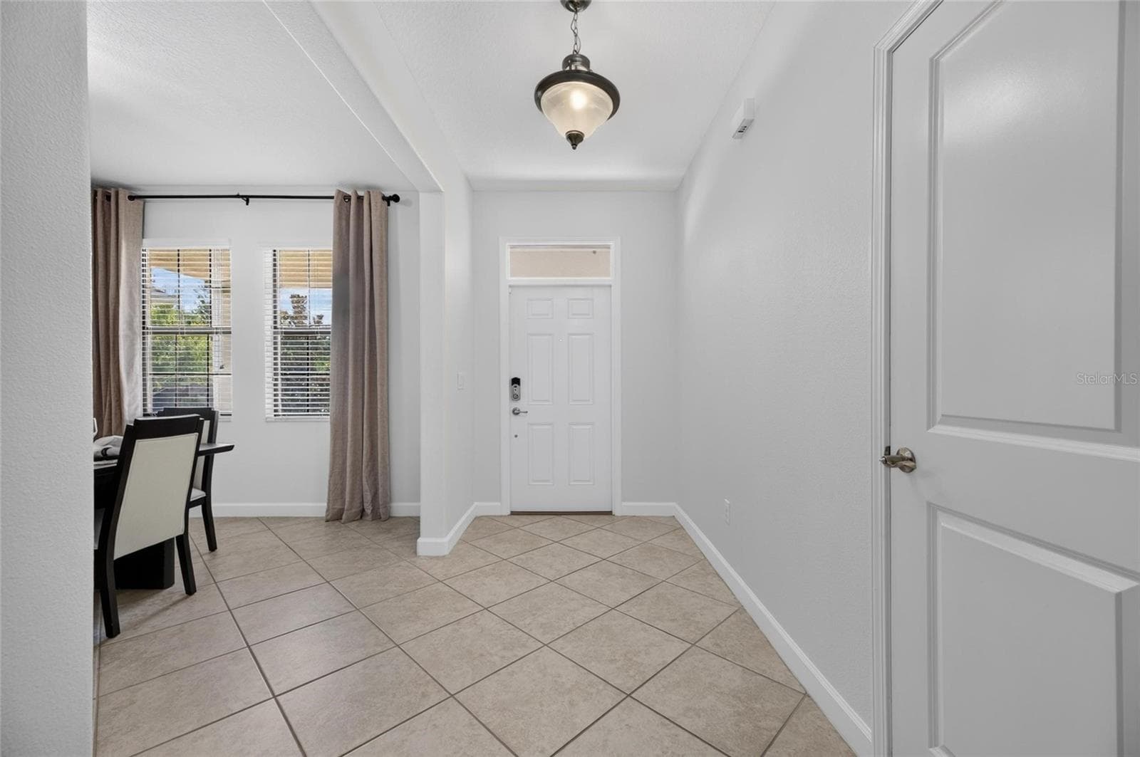 Single Family Residence at 11010 PURPLE MARTIN BLVD, RIVERVIEW, photo 9 of 98