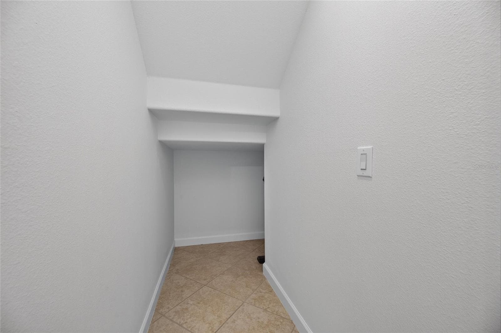 Single Family Residence at 11010 PURPLE MARTIN BLVD, RIVERVIEW, photo 15 of 98