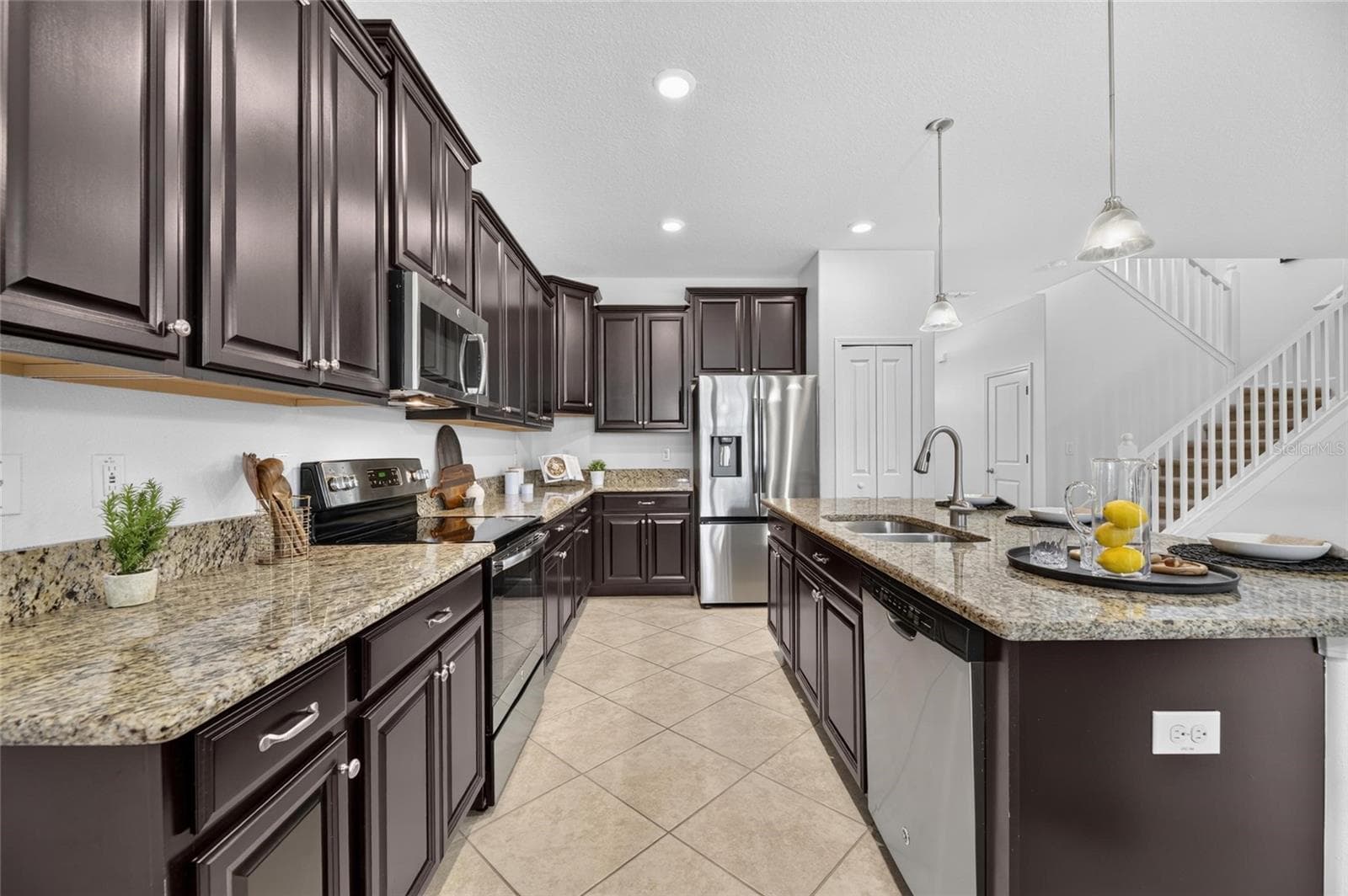 Single Family Residence at 11010 PURPLE MARTIN BLVD, RIVERVIEW, photo 21 of 98