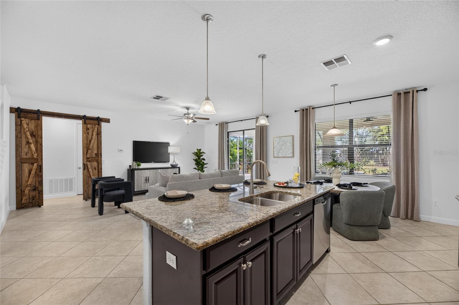 Single Family Residence at 11010 PURPLE MARTIN BLVD, RIVERVIEW, photo 23 of 98