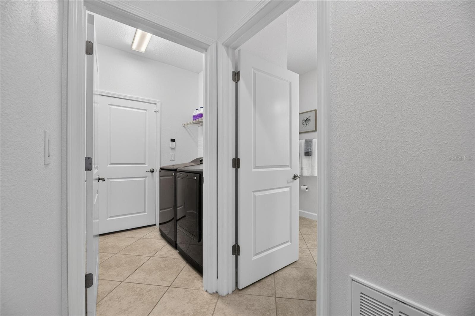 Single Family Residence at 11010 PURPLE MARTIN BLVD, RIVERVIEW, photo 32 of 98