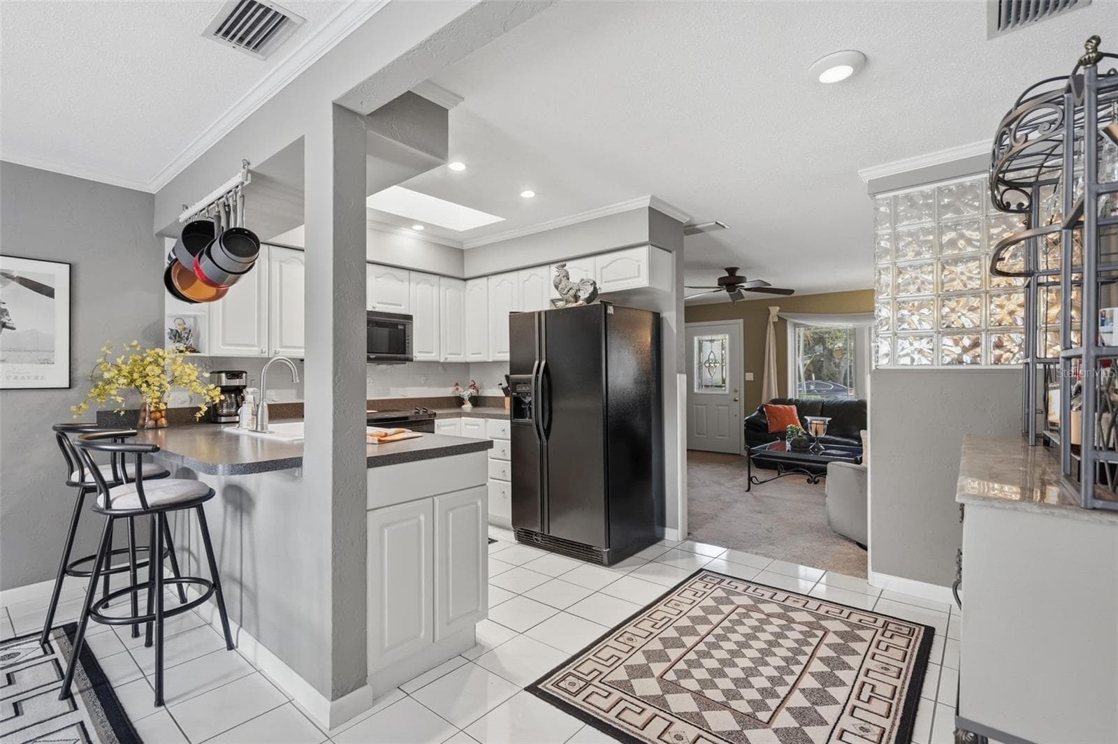 Single Family Residence at 8430 7TH ST N, ST PETERSBURG, photo 13 of 34
