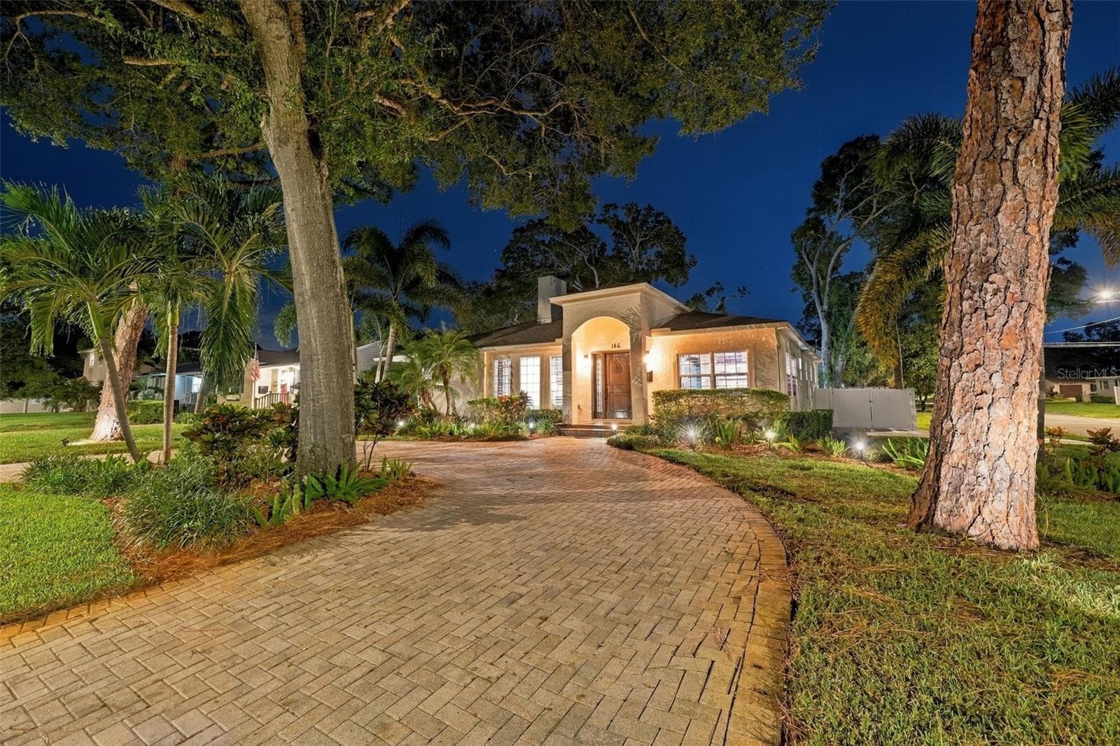 Single Family Residence at 146 33RD AVE N, ST PETERSBURG, photo 6 of 37