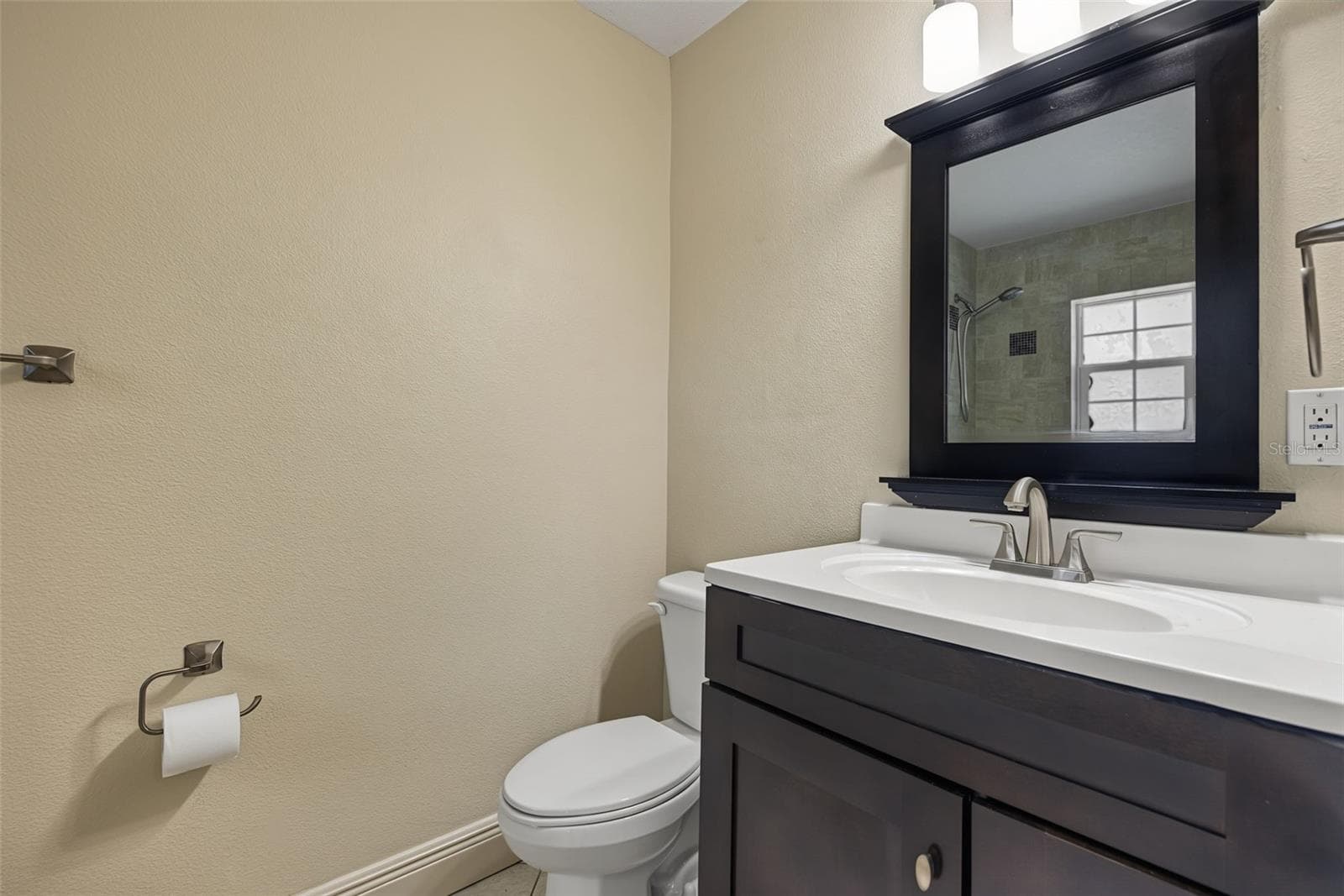 Single Family Residence at 146 33RD AVE N, ST PETERSBURG, photo 27 of 37