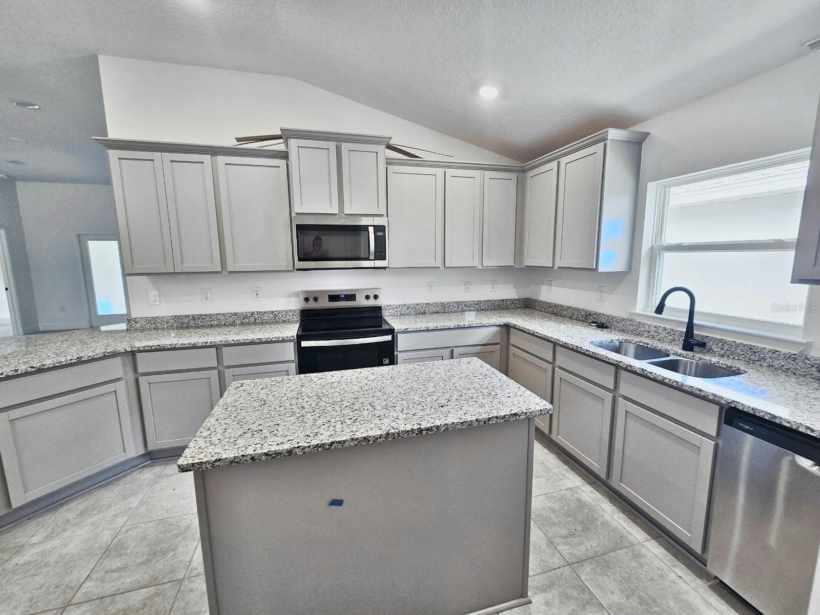 Kitchen - 7660 BENT TREE LOOP, ST CLOUD
