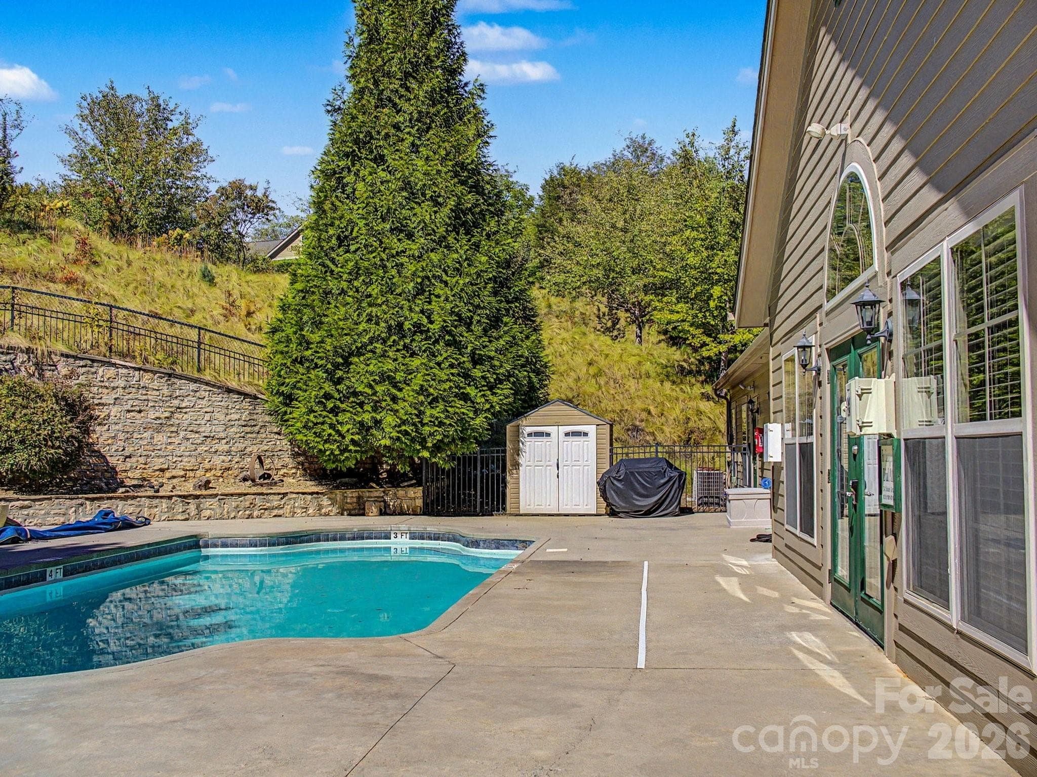 Townhouse at 47 Outlook Circle, Swannanoa, photo 33 of 41