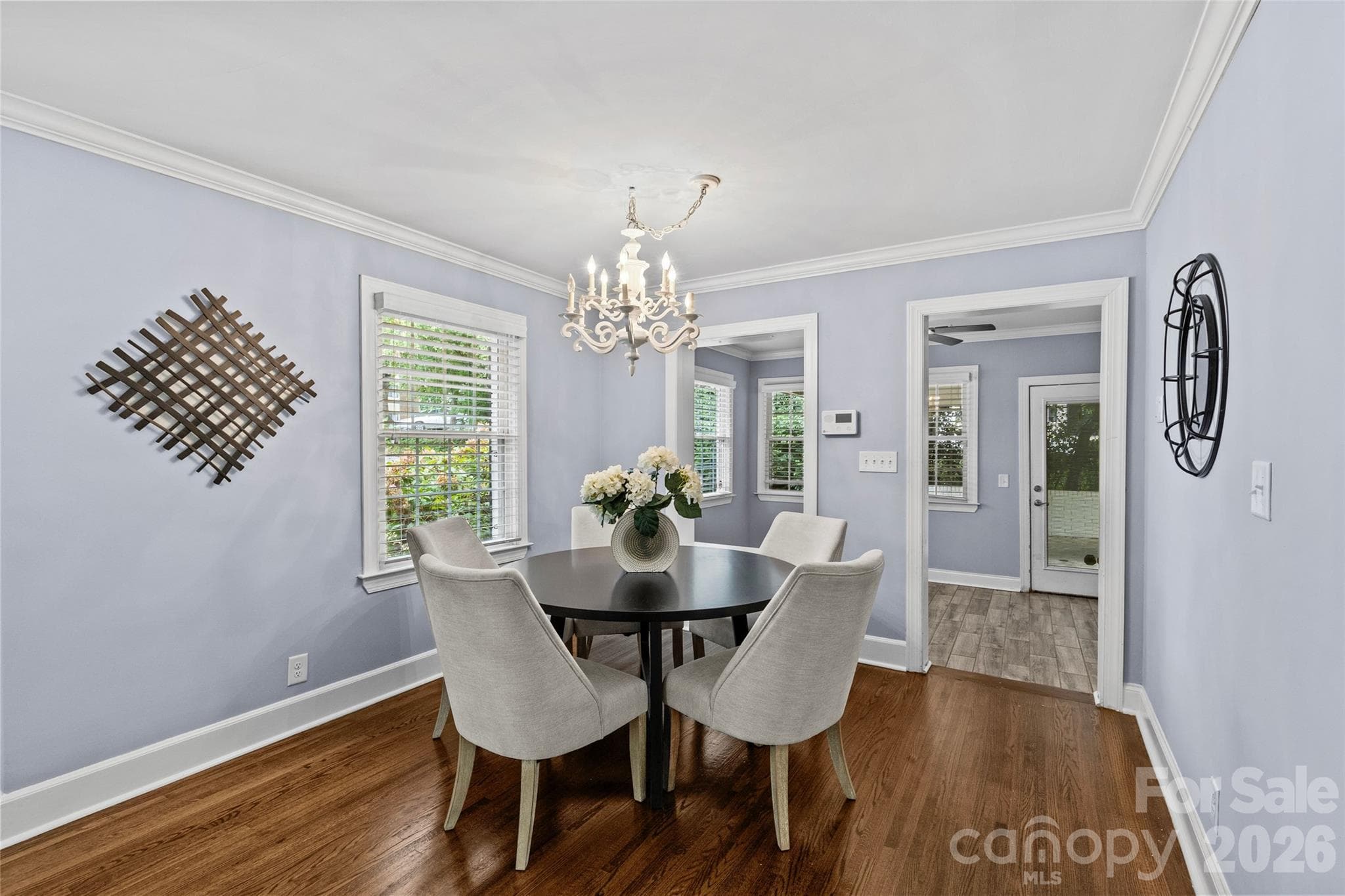 Single Family Residence at 2538 Arnold Drive E, Charlotte, photo 8 of 37