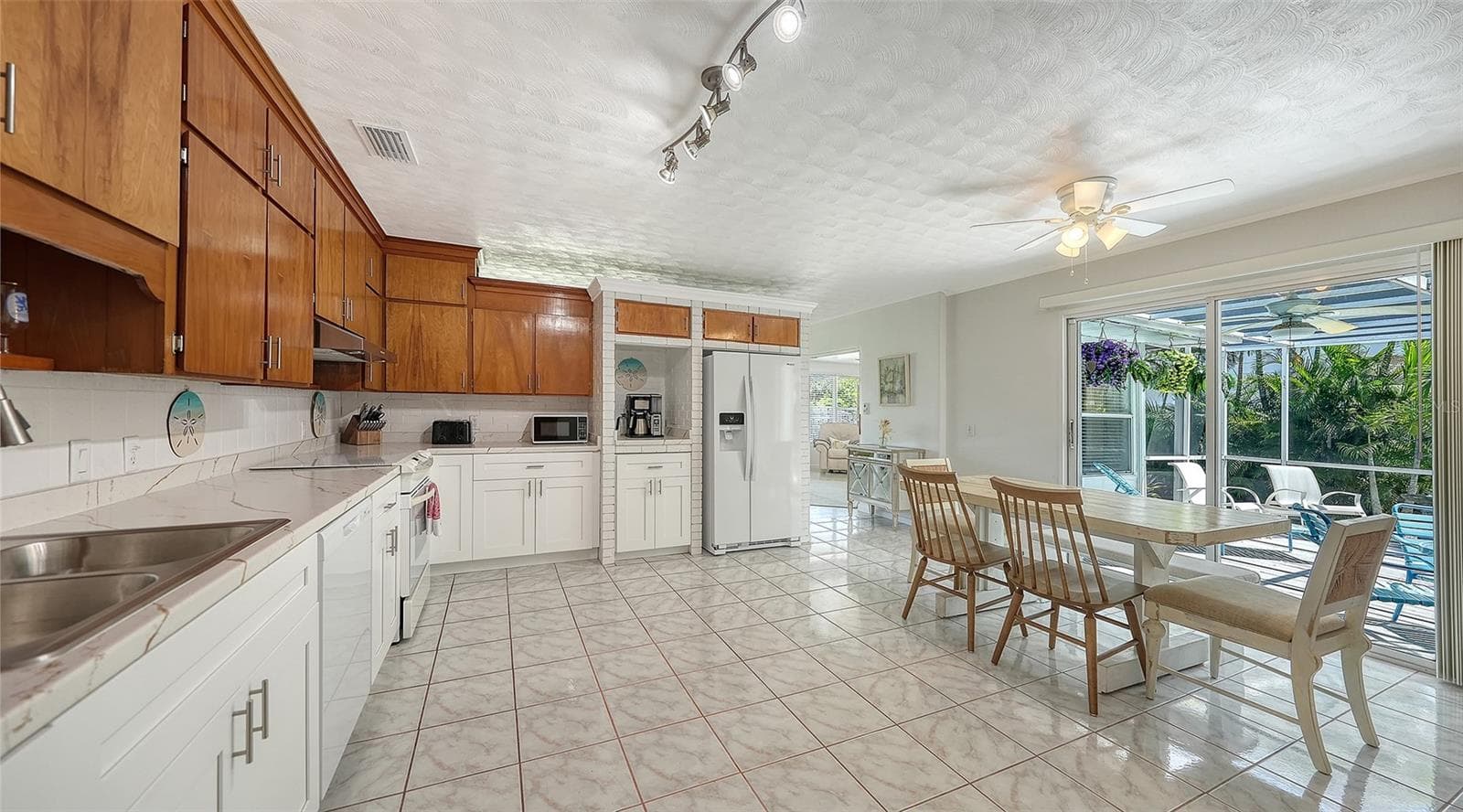 Kitchen and Dining room Apt A - 7406 MARINA DR #A and B, HOLMES BEACH