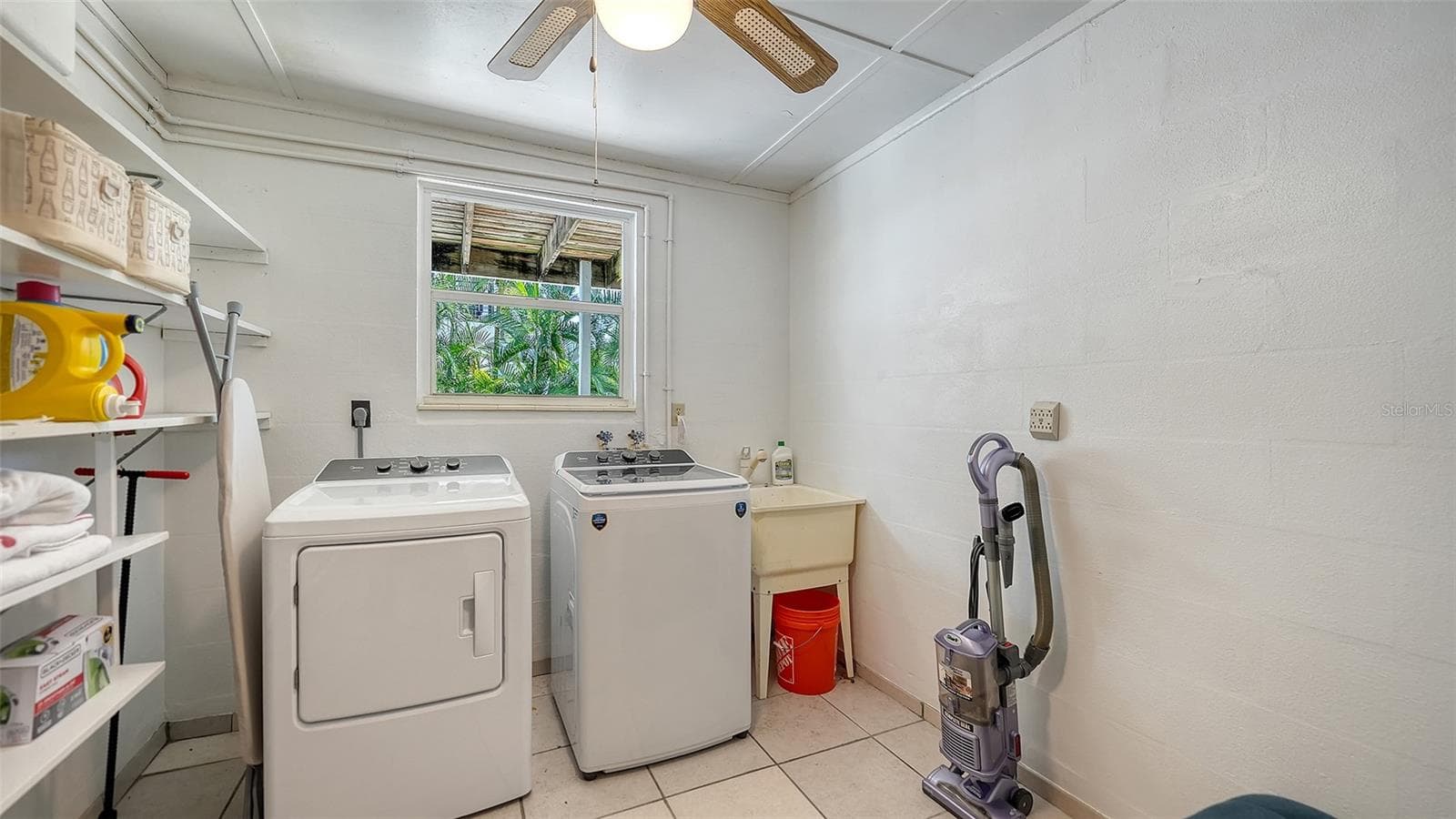 Laundry room in garage Apt A - 7406 MARINA DR #A and B, HOLMES BEACH