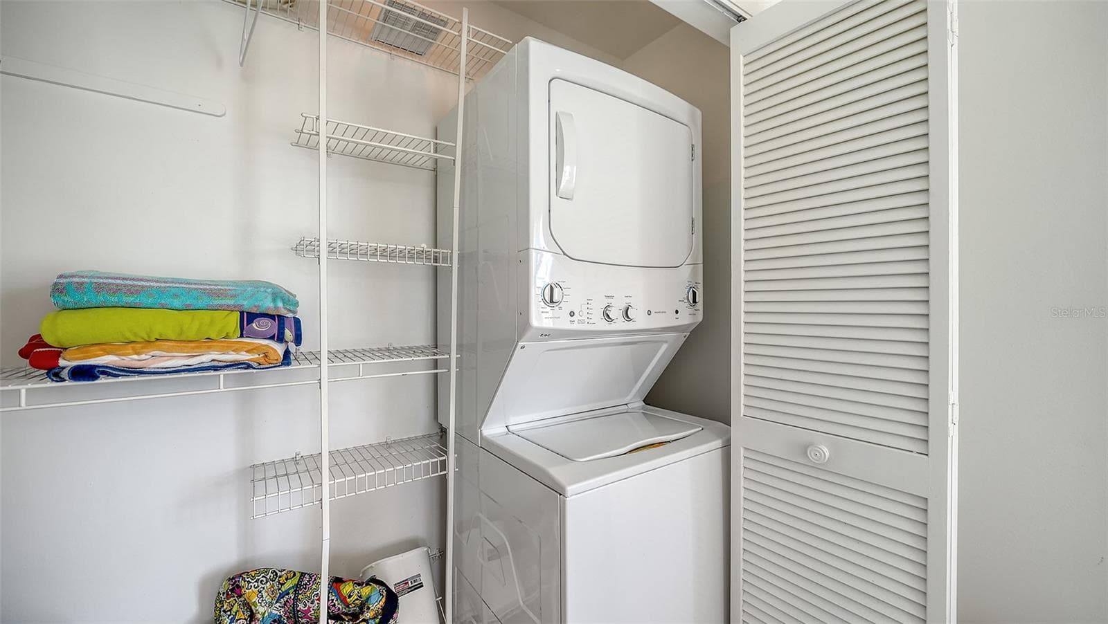 Laundry Apt B - 7406 MARINA DR #A and B, HOLMES BEACH