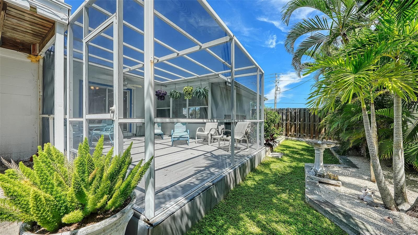 Screened patio Apt A - 7406 MARINA DR #A and B, HOLMES BEACH