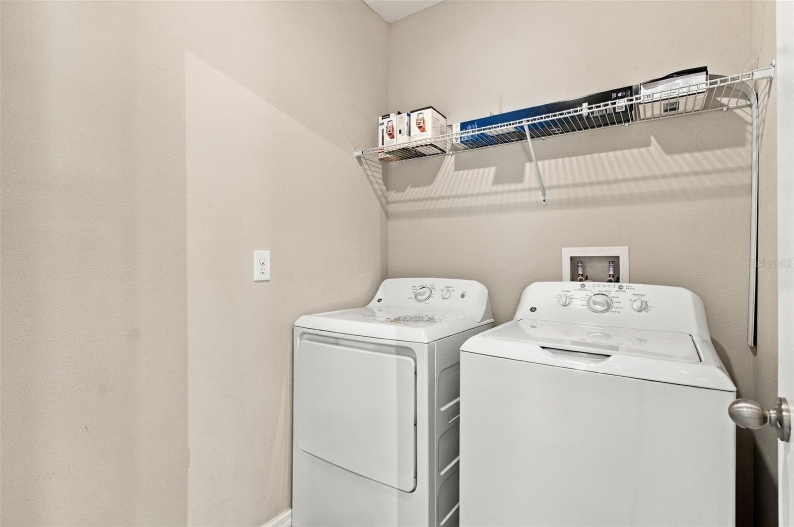 Single Family Residence at 4110 CAT MINT ST, TAMPA, photo 12 of 43
