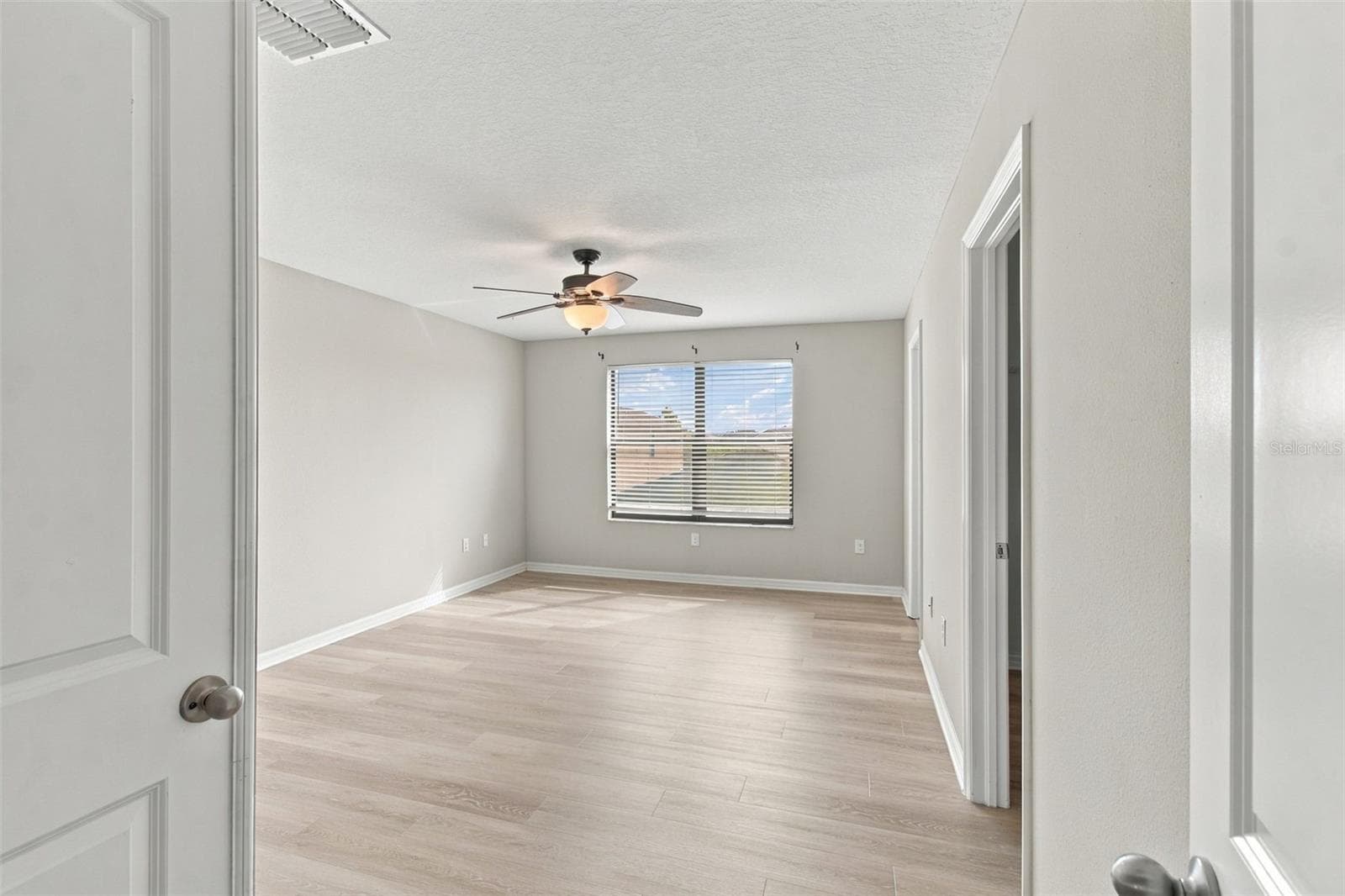 Single Family Residence at 4110 CAT MINT ST, TAMPA, photo 24 of 43