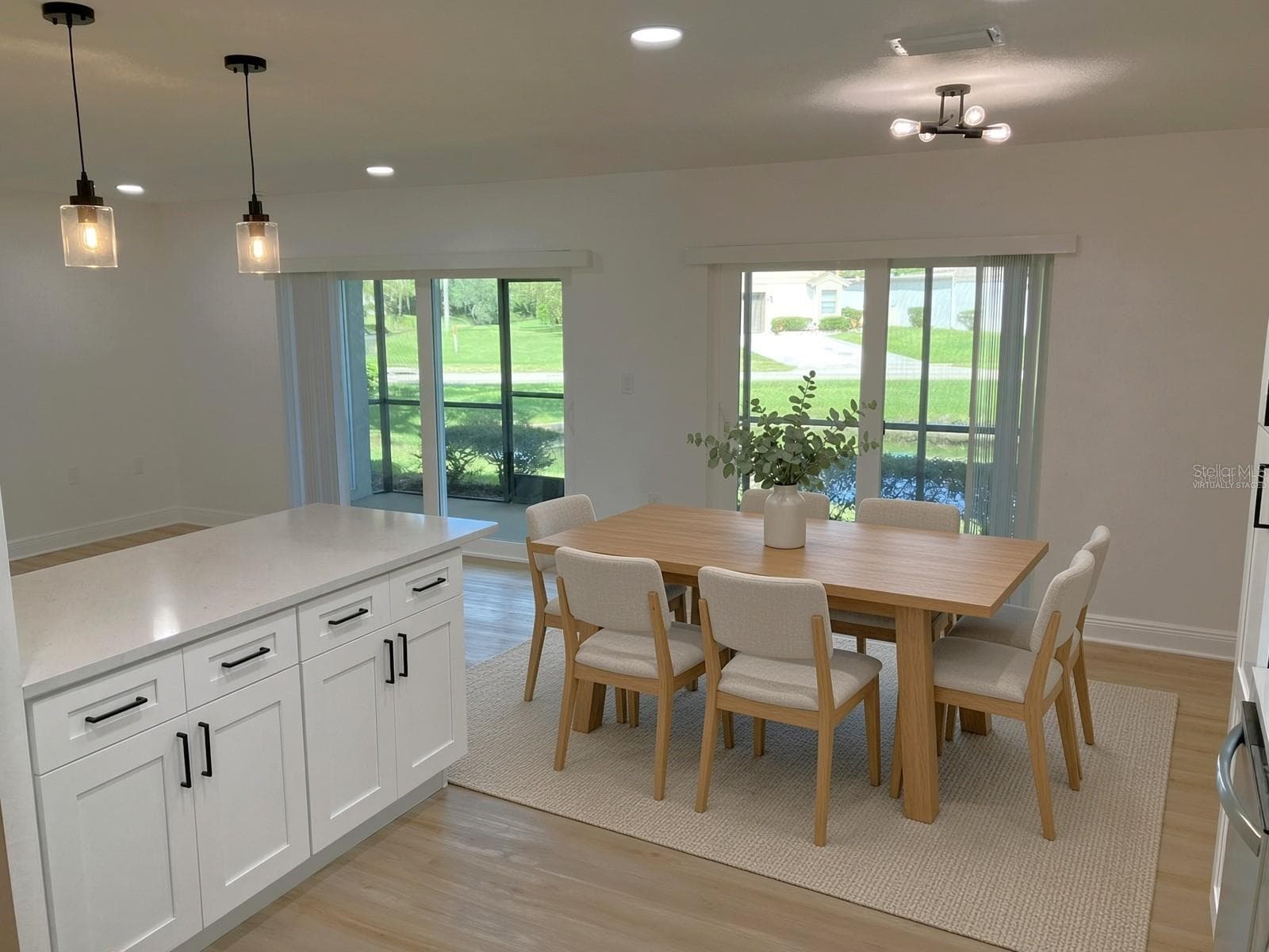 Virtually Staged - 110 EVELYN CT, OLDSMAR