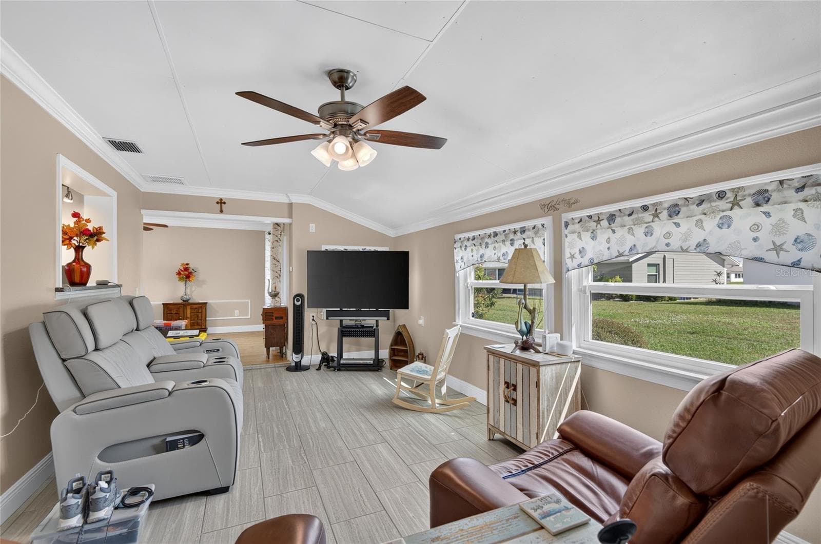 Single Family Residence at 1743 COUNCIL DR, SUN CITY CENTER, photo 17 of 38