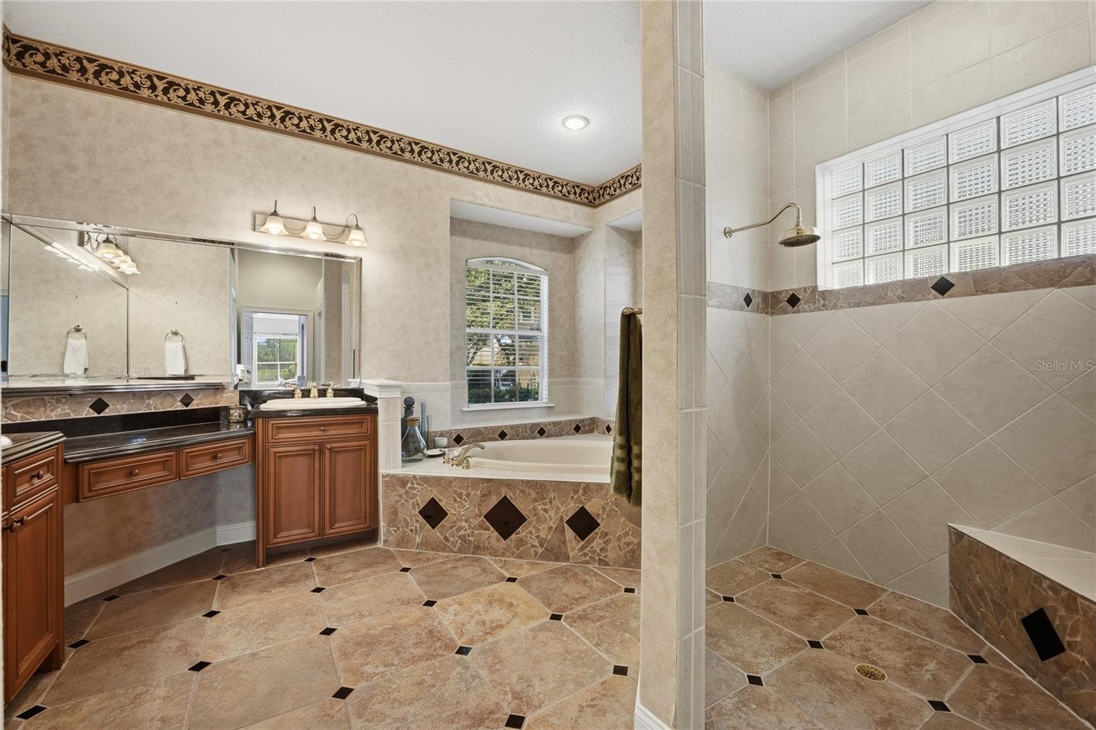 Single Family Residence at 2009 WESTOVER RESERVE BLVD, WINDERMERE, photo 26 of 51